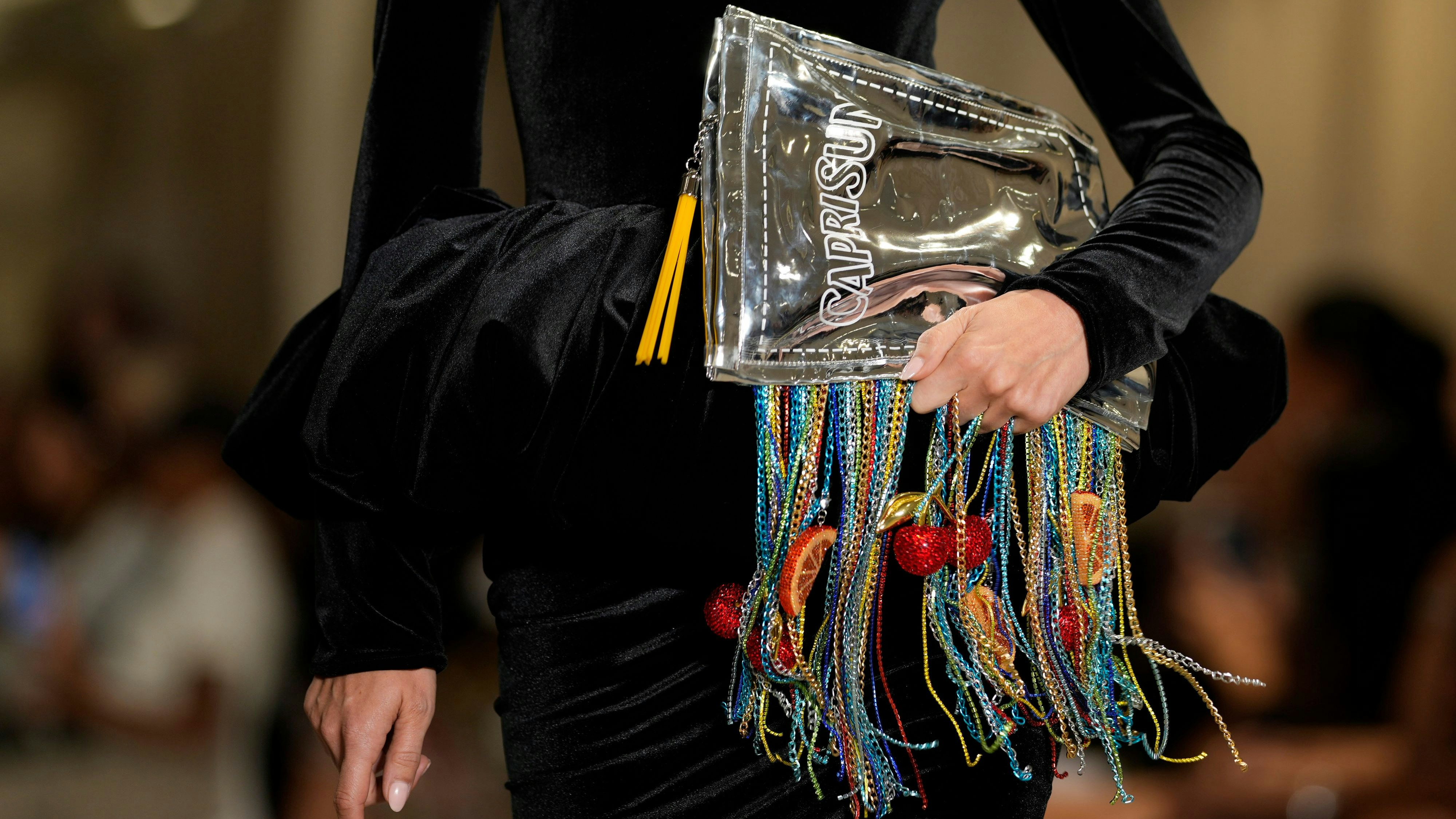 Heute.at - Fans rasten aus – Kult-Drink wird zur Tasche