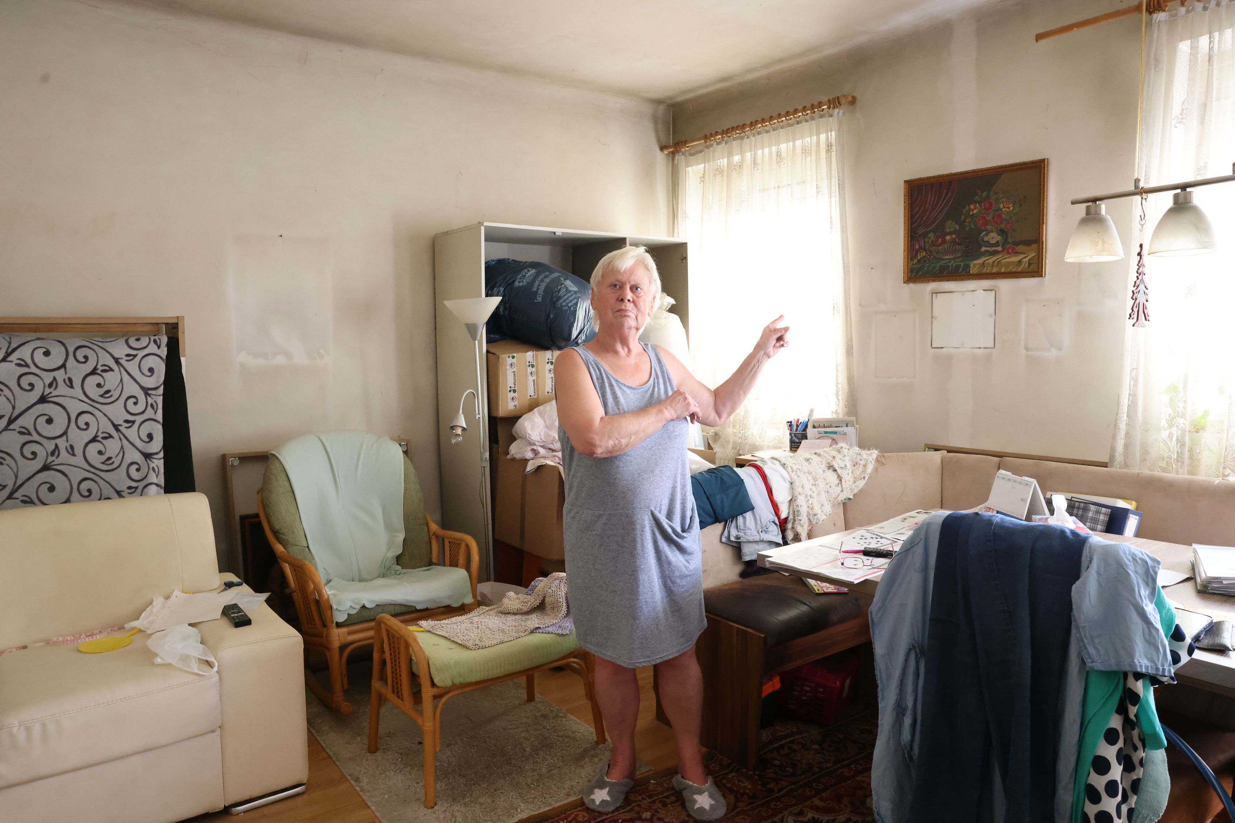 Judith B. (72) fordert, dass ihre Gemeindewohnung saniert wird. Laut Wiener Wohnen sind es aber keine Brandschäden.