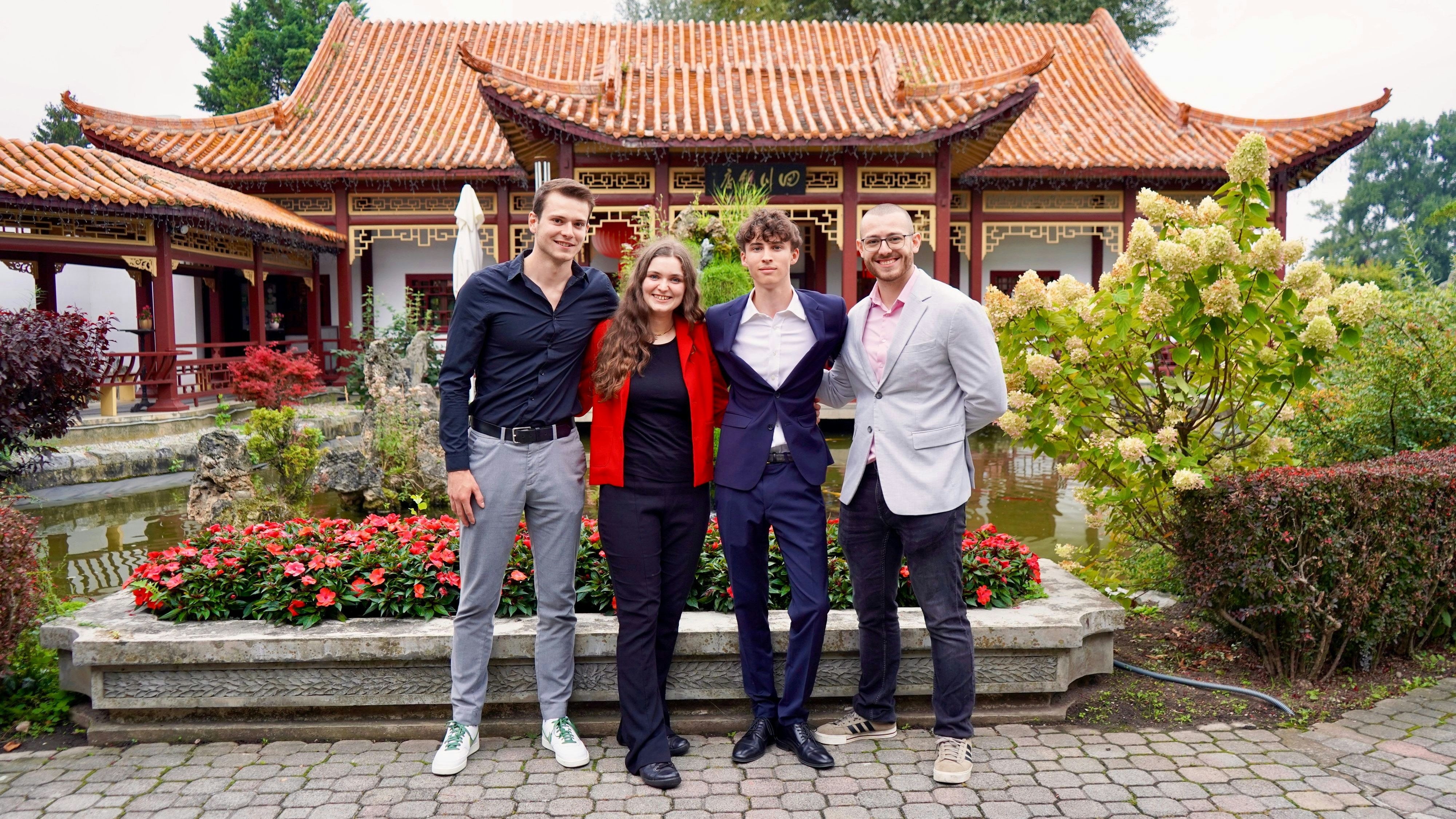 Die diesjährigen Seeds for the Future Gewinner:innen v.l.n.r.: Benjamin Raumauf, Sarah Mayrhofer, Simon Proksch, Mathias Pichler.