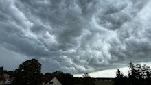 "Kräftiger Regen" – Meteorologe überrascht jetzt alle