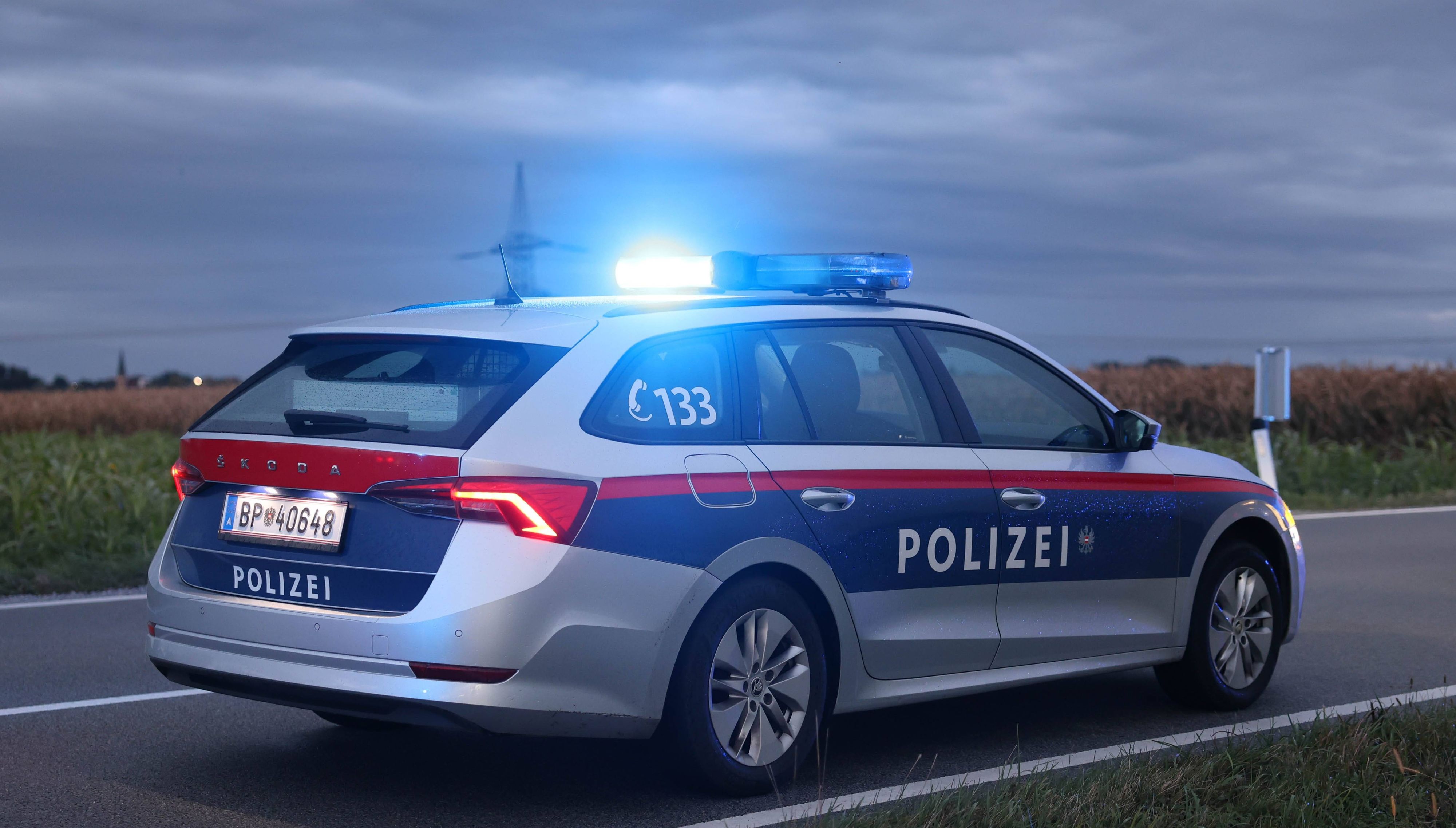 Ein 41-jähriger Grazer ist am Montagnachmittag bei einer Kollision mit einem Lkw im Bezirk Deutschlandsberg ums Leben gekommen.