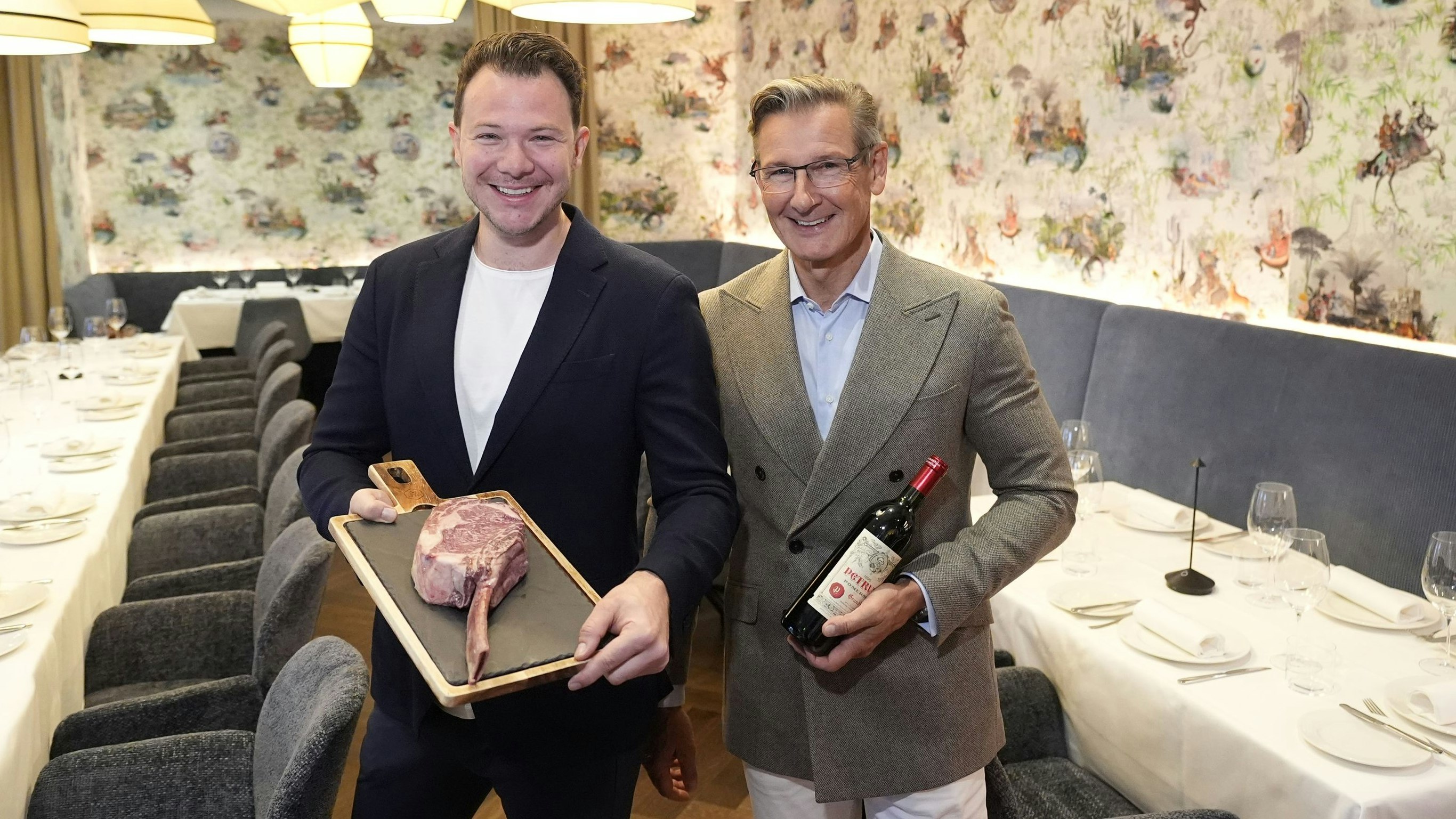 Heute.at - Steak mit Show-Effekt: Neues Luxus-Lokal in Wiener City