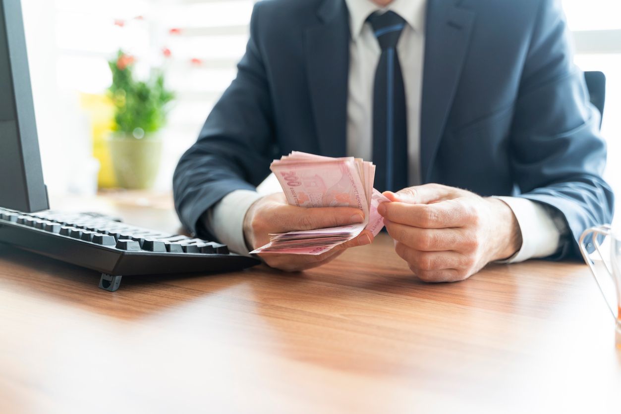 Die Gewerkschaften sind bereit, in Verhandlungen über die Gehaltsentwicklung von Beamten zu sprechen.