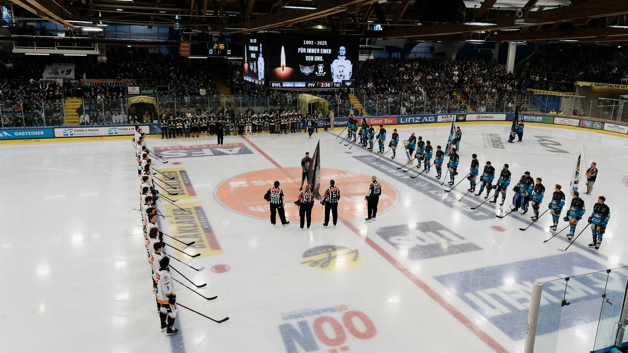 Heute.at - Gänsehaut-Moment – Eishalle schweigt für toten Spieler