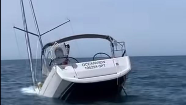 Heute.at - Orcas attackieren Segeljacht bis sie völlig untergeht