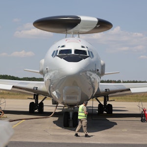 Ballons, Sensoren, Jets: Wie Europa seinen Luftraum vor Putin schützt