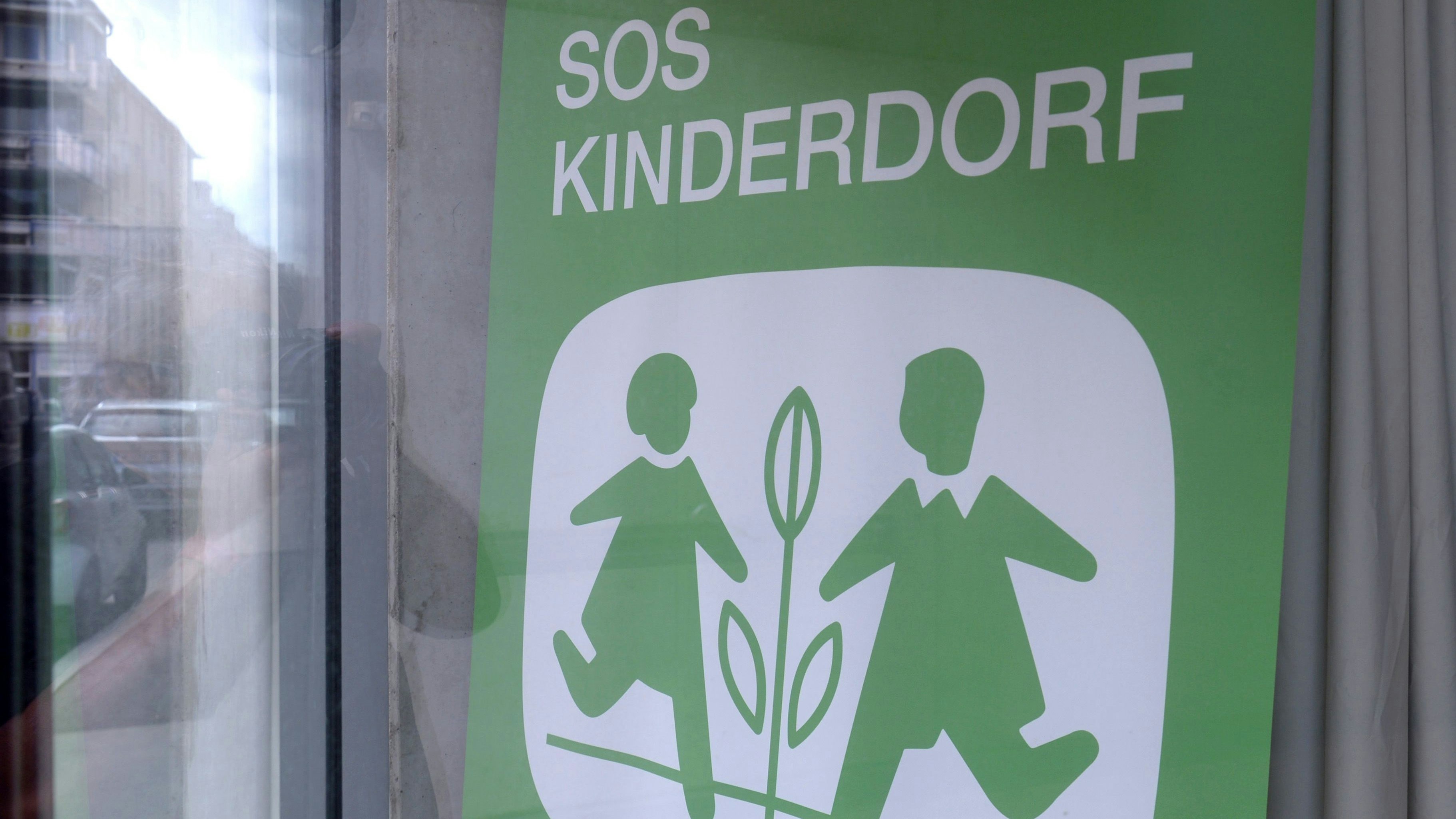 Heute.at - Schwere Vorwürfe: SOS-Kinderdorf-Leiter darf zurück