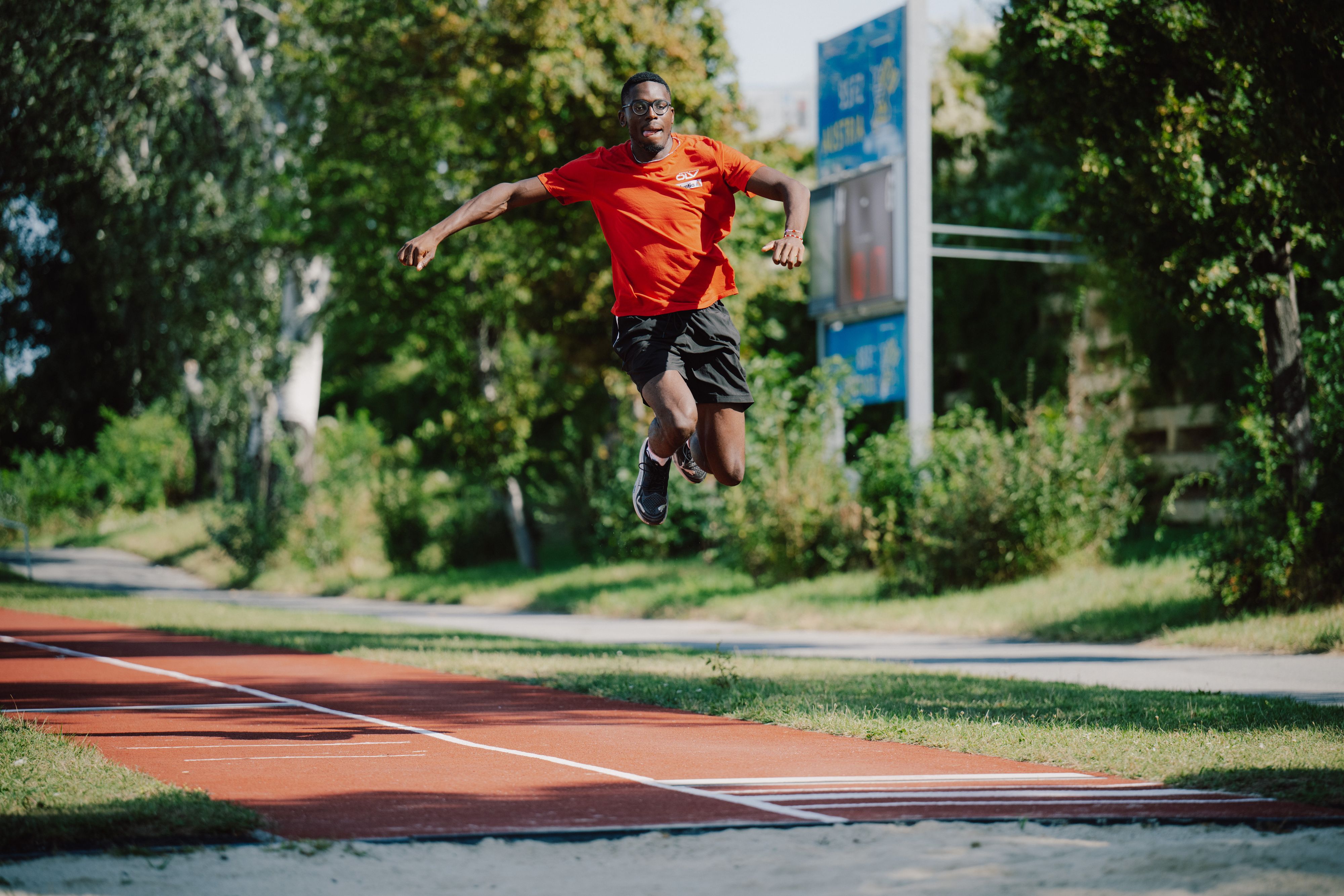 Endiorass Kingley springt ins Finale.