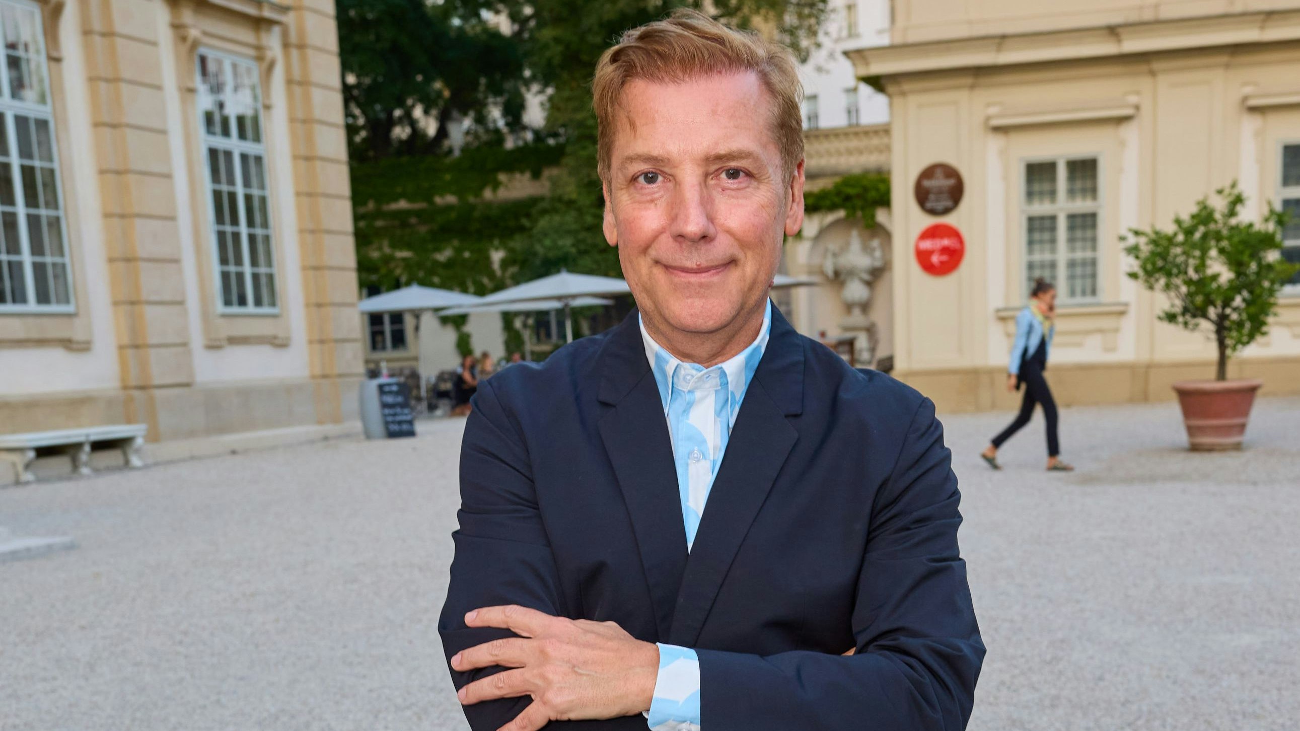 Heute.at - Stil mit Herz: Ehrenzeichen für Mode-Star Atil Kutoglu