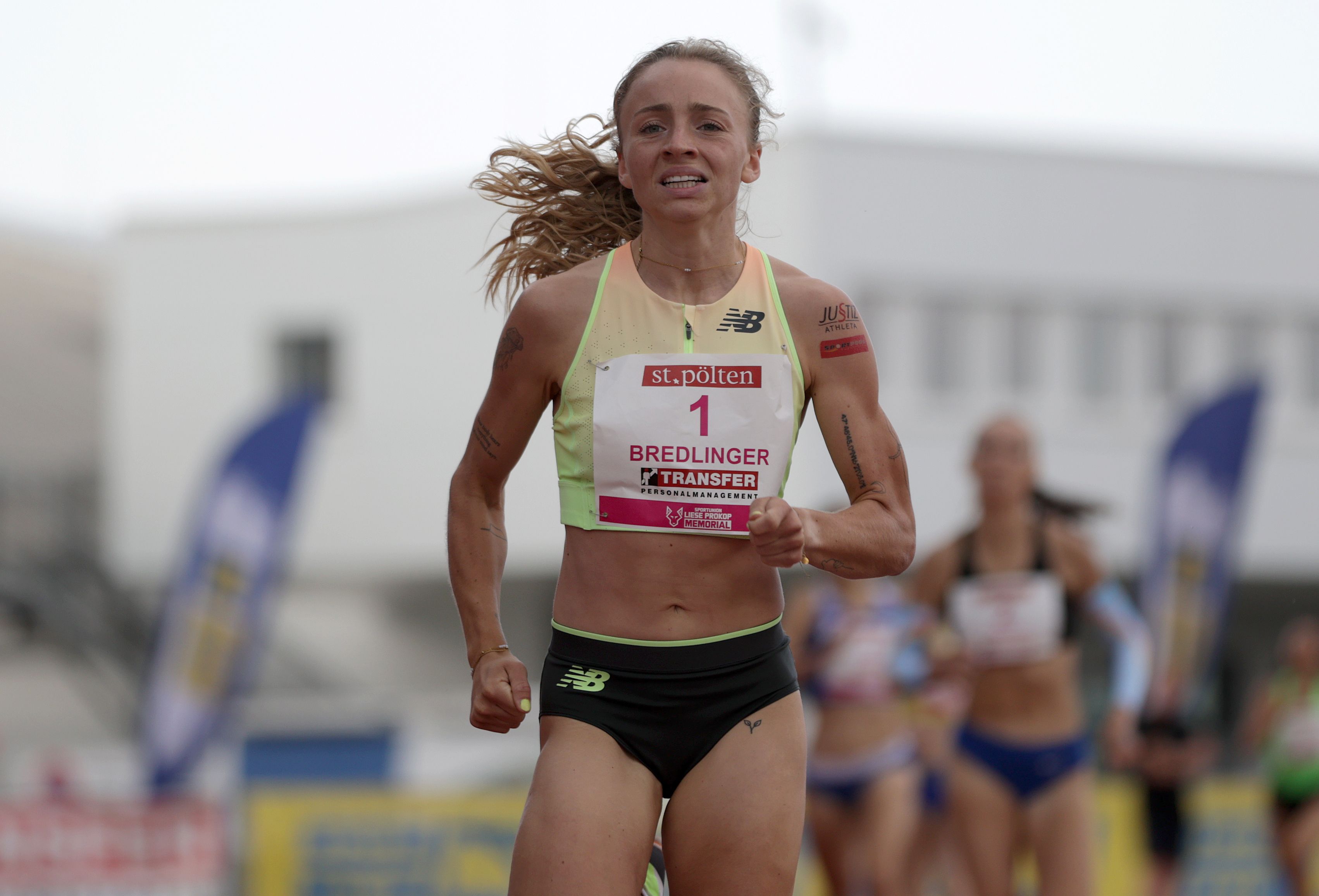 Caroline Bredlinger gibt ihr WM-Debüt.