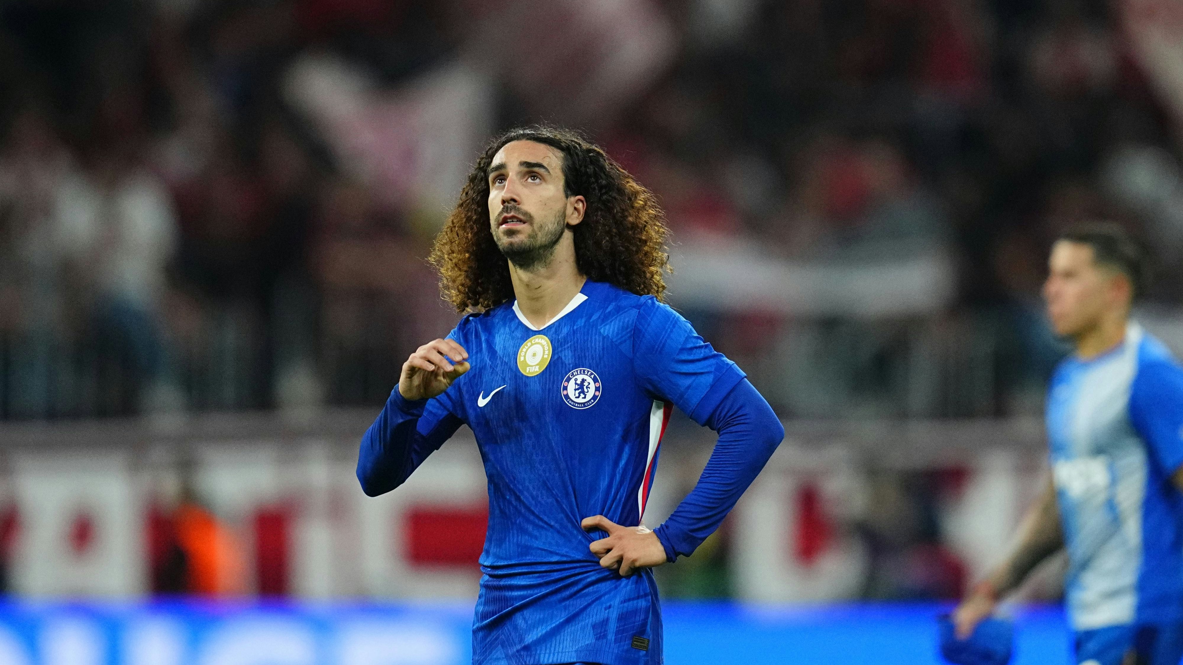 Heute.at - Stachel sitzt tief – Deutsche pfeifen Cucurella aus