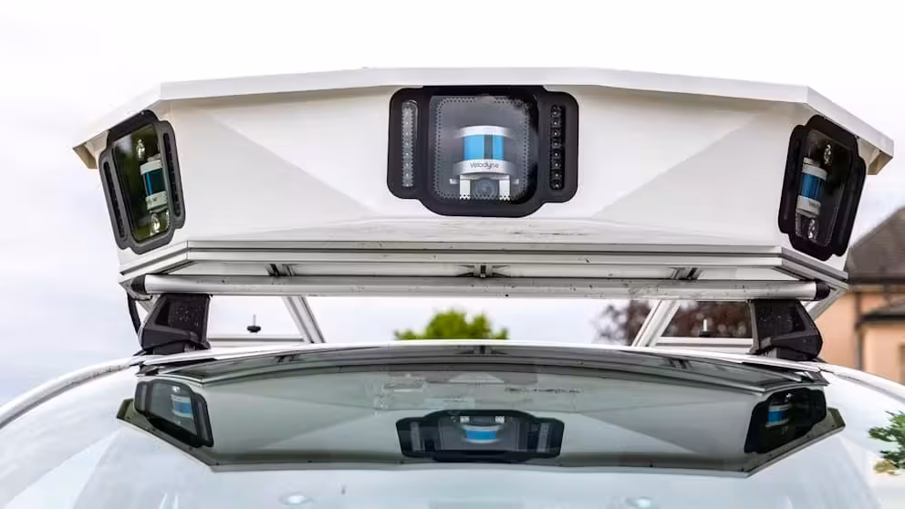 Baden-Württemberg testet ein Auto, dass die Kontrolle von Parkplätzen automatisch durchführt.