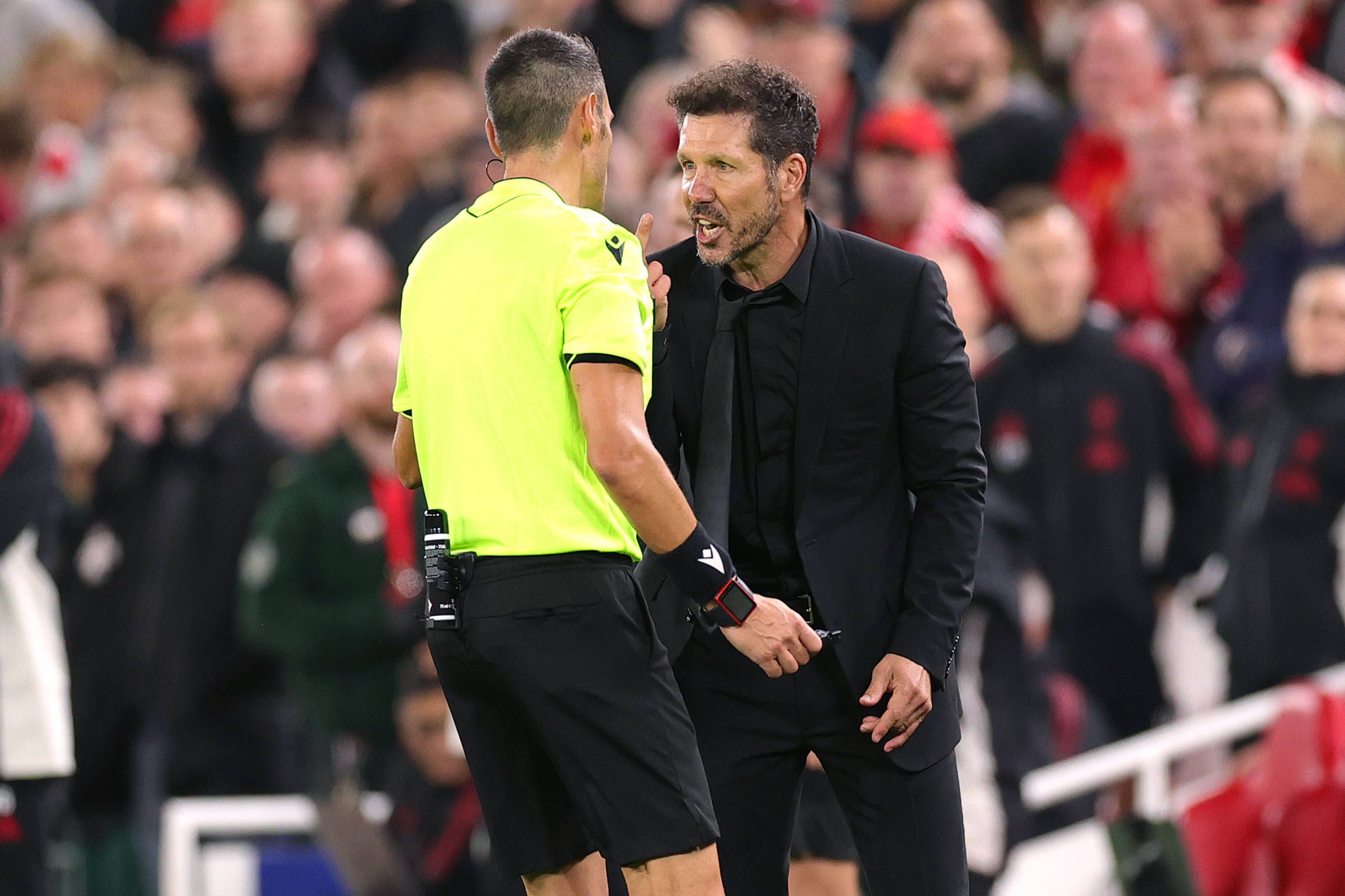 Diego Simeone sah danach die Rote Karte.