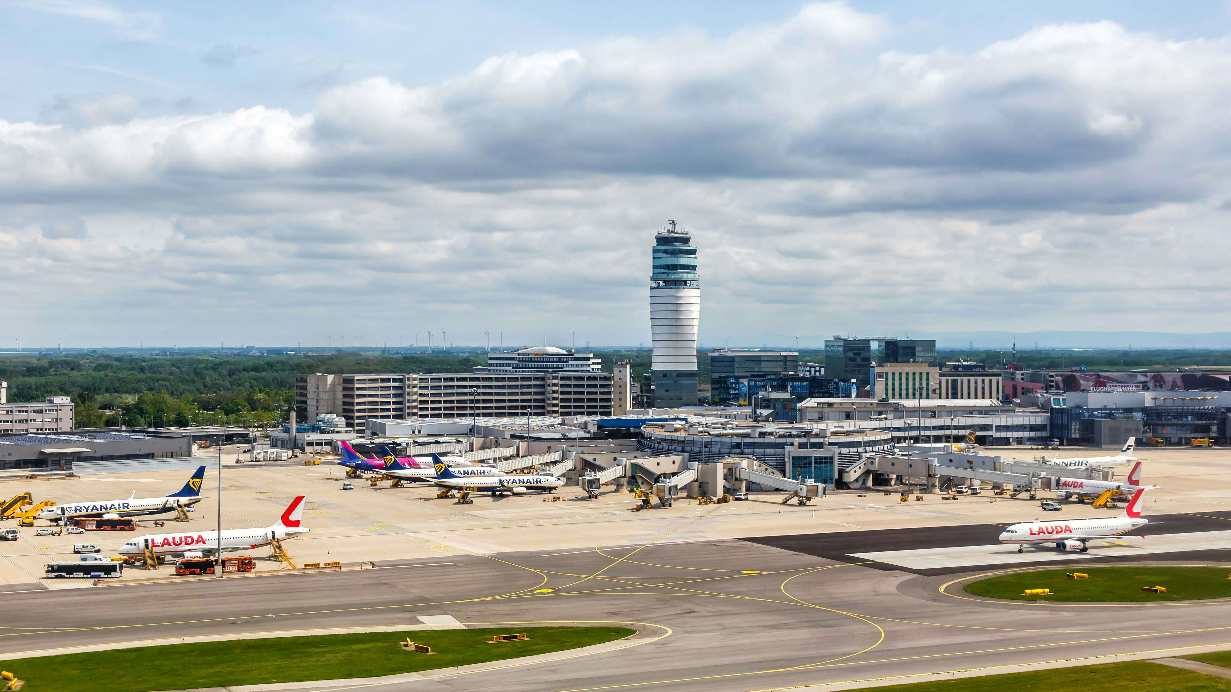 Heute.at - Ryanair streicht Flüge – jetzt reagiert Flughafen Wien