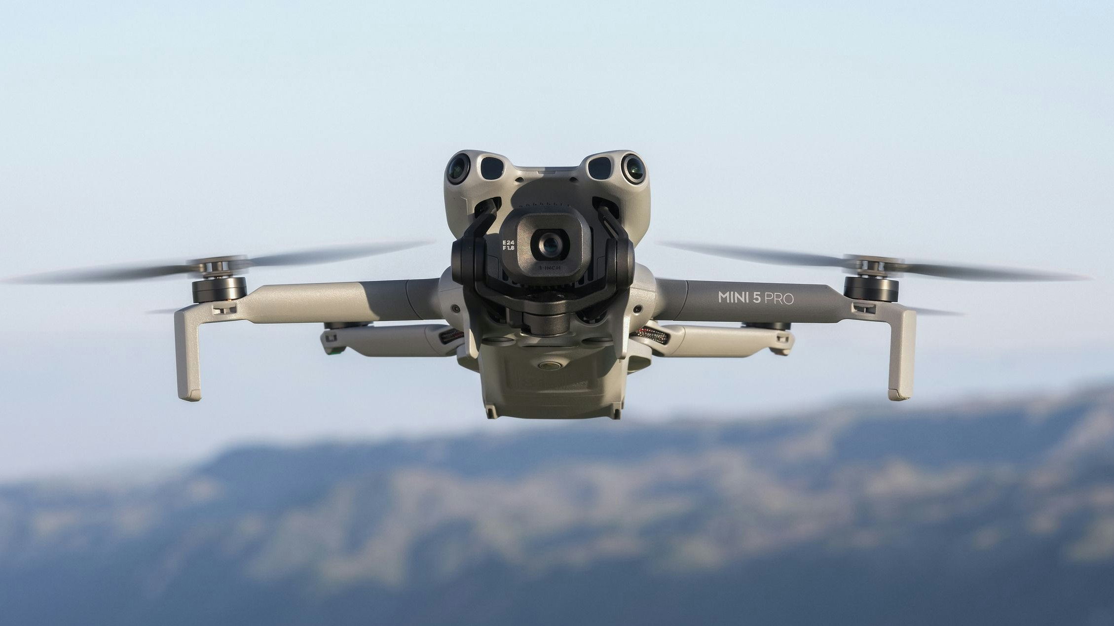 Heute.at - Mini-Drohne fliegt 52 Minuten – nur nicht in der EU