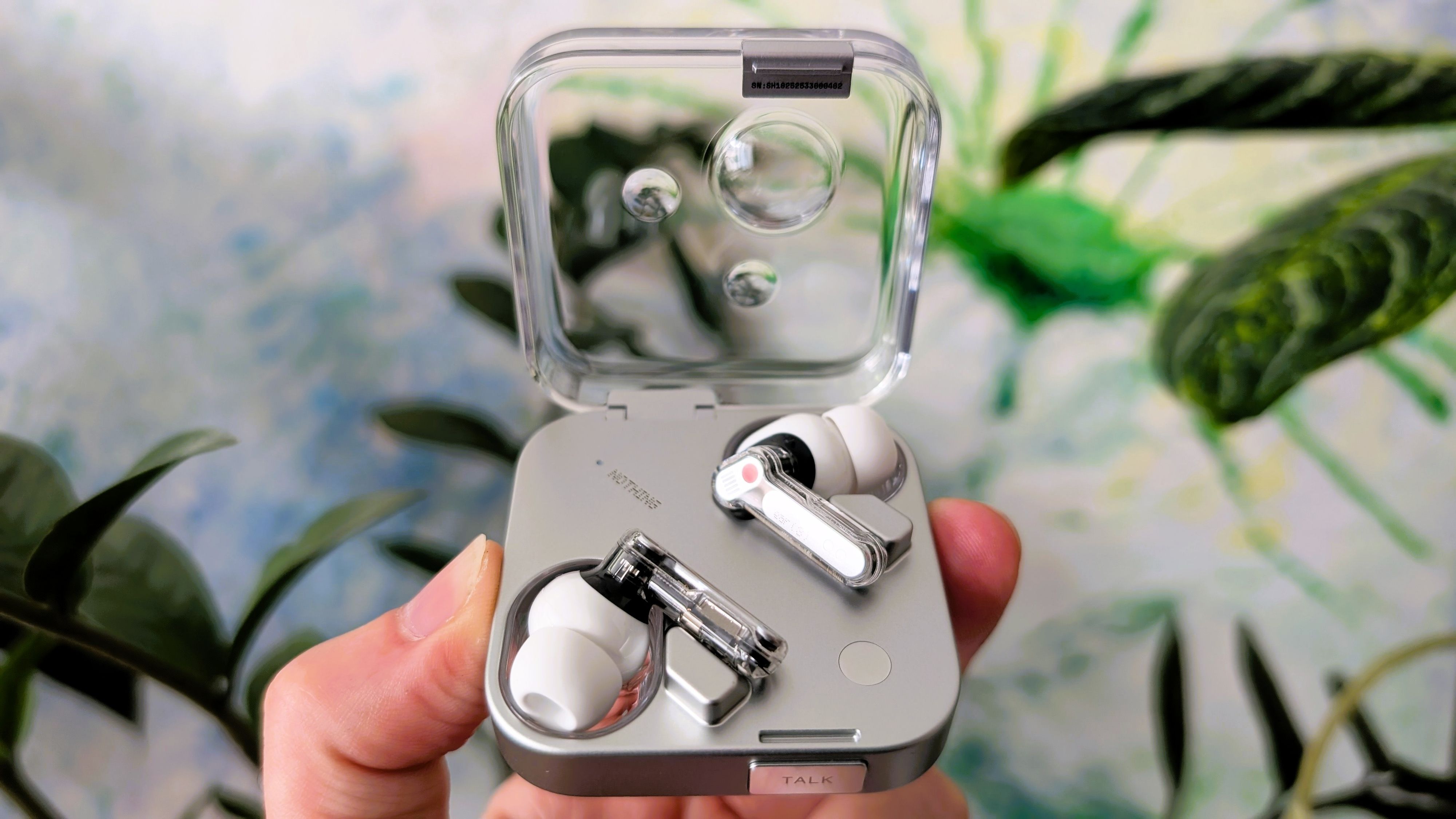 Für alle, die Wert auf außergewöhnliches Design, starke Sprachqualität und ein rundes Gesamtpaket legen, sind die Ear (3) eine der spannendsten Neuerscheinungen des Jahres.