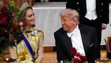 Trump flirtet mit Kate beim pompösem Staatsbankett