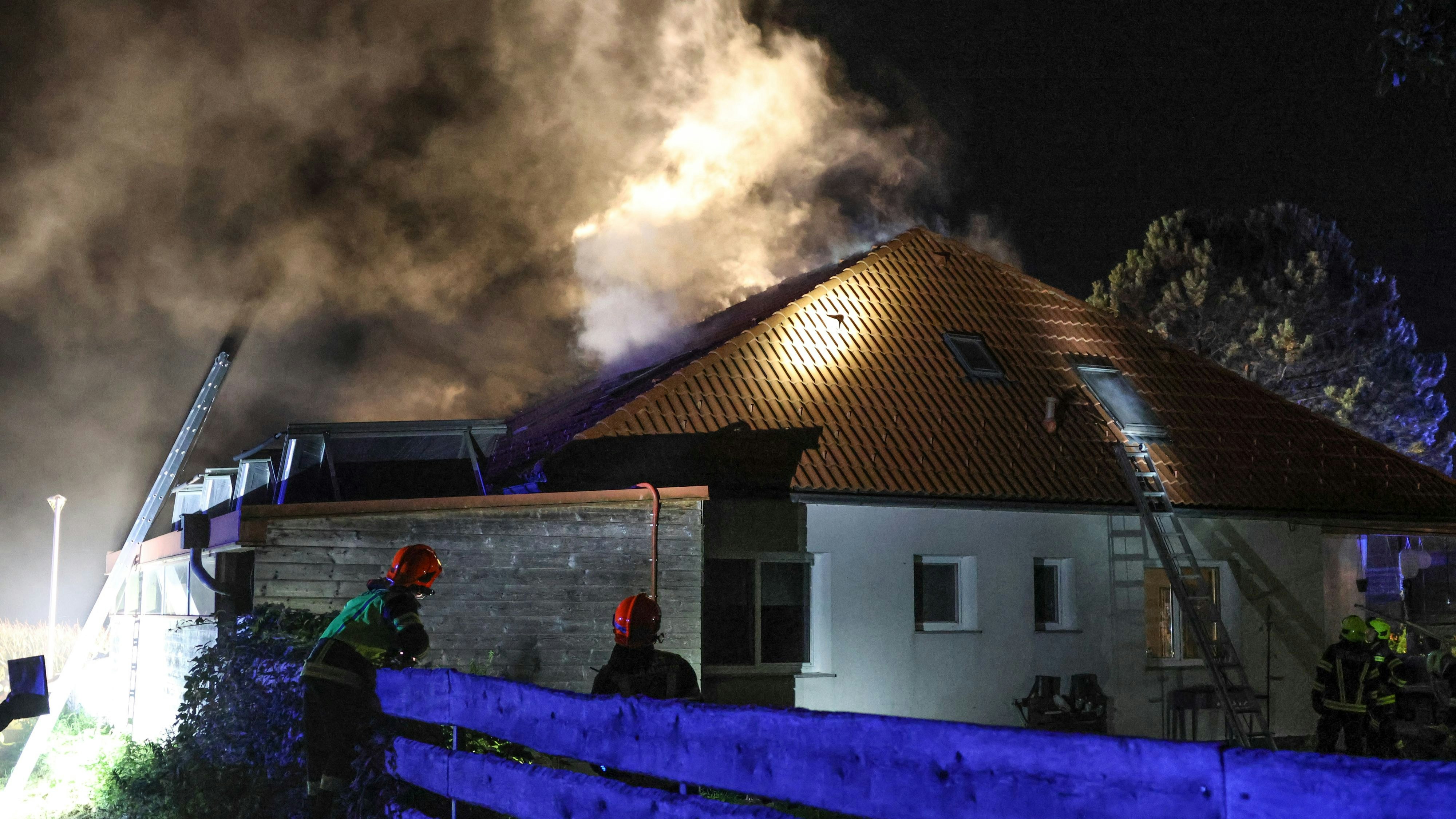 Heute.at - Alarmstufe 2! Großeinsatz mitten in der Nacht