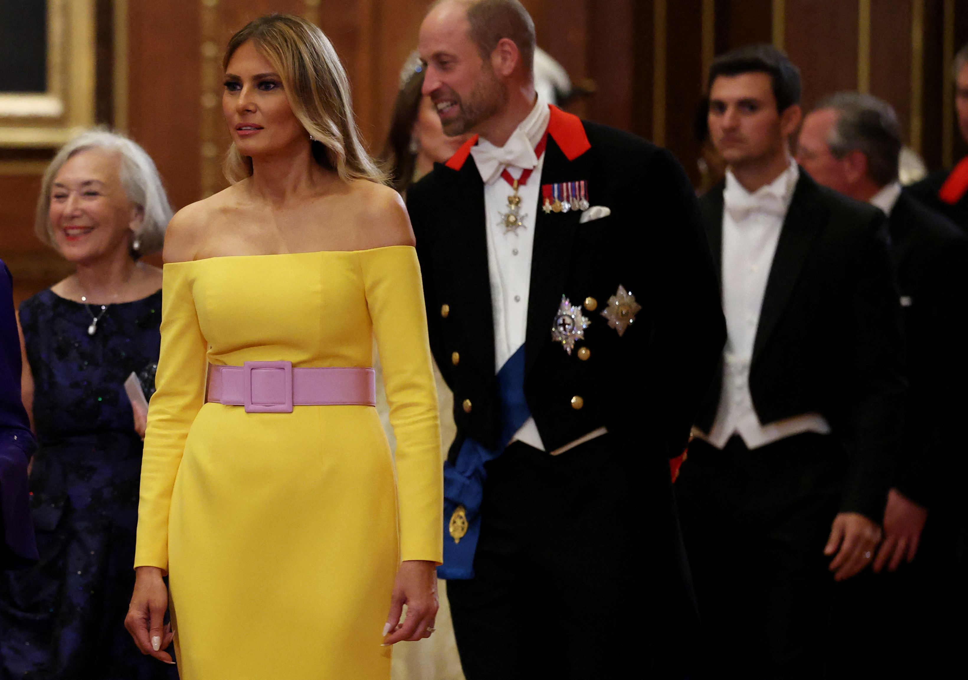 First Lady Melania Trump gewagt im gelben Kleid.