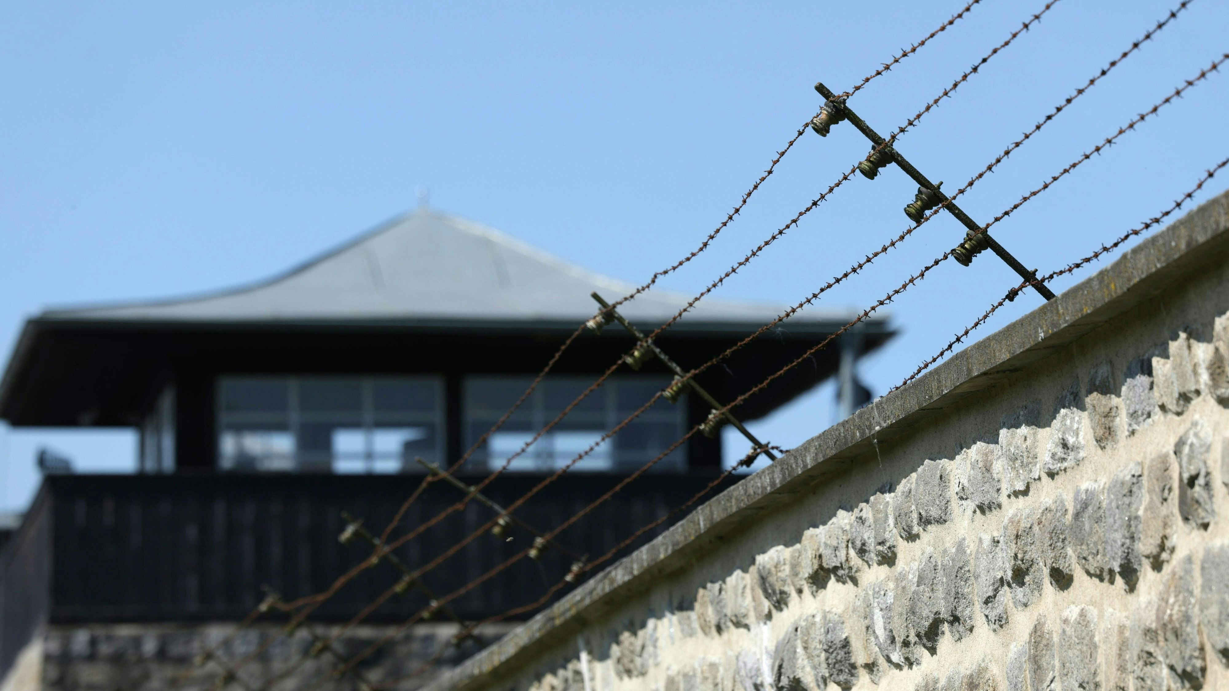 Heute.at - Mit Amok in Gedenkstätte gedroht: Konsequenzen für Zivi