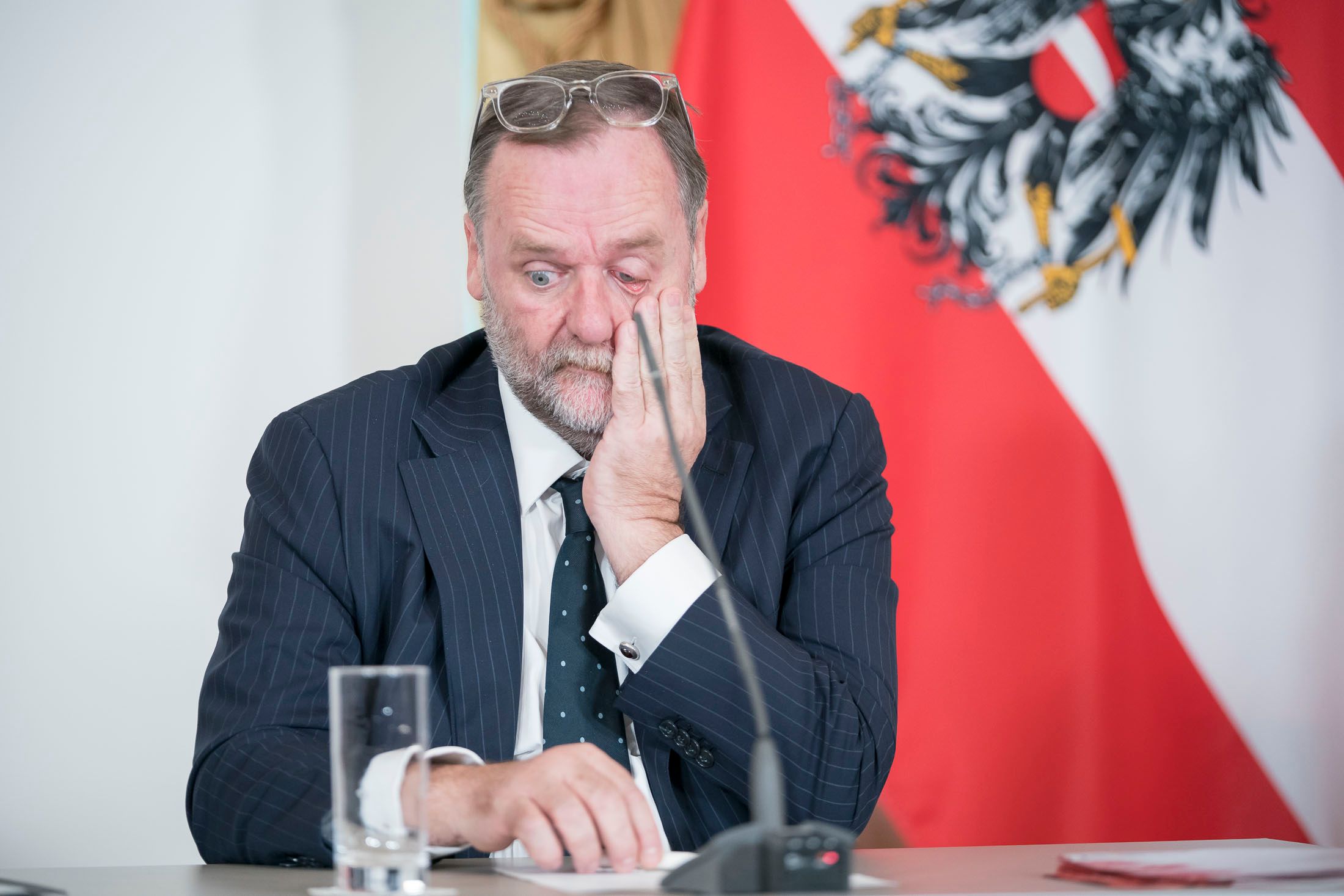 ... mindestens zwei Eier braucht