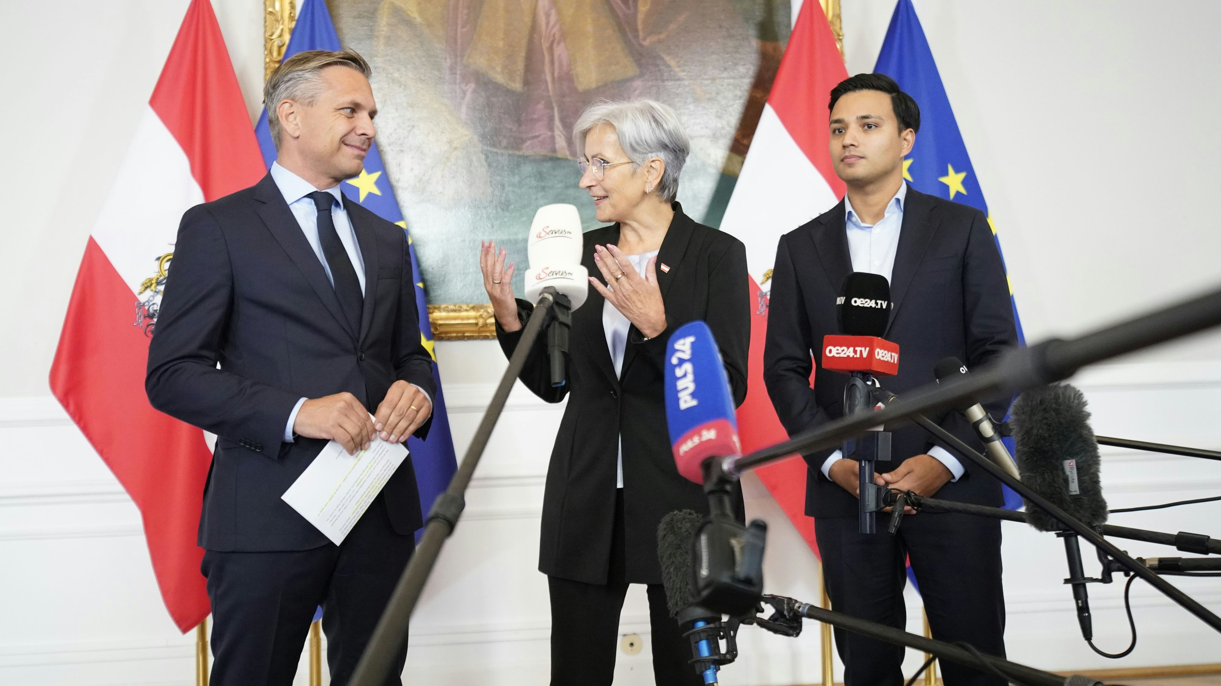 ... Wolfi, ich hab' dir schon so oft genug gesagt, Politik ist ein Mannschaftsport