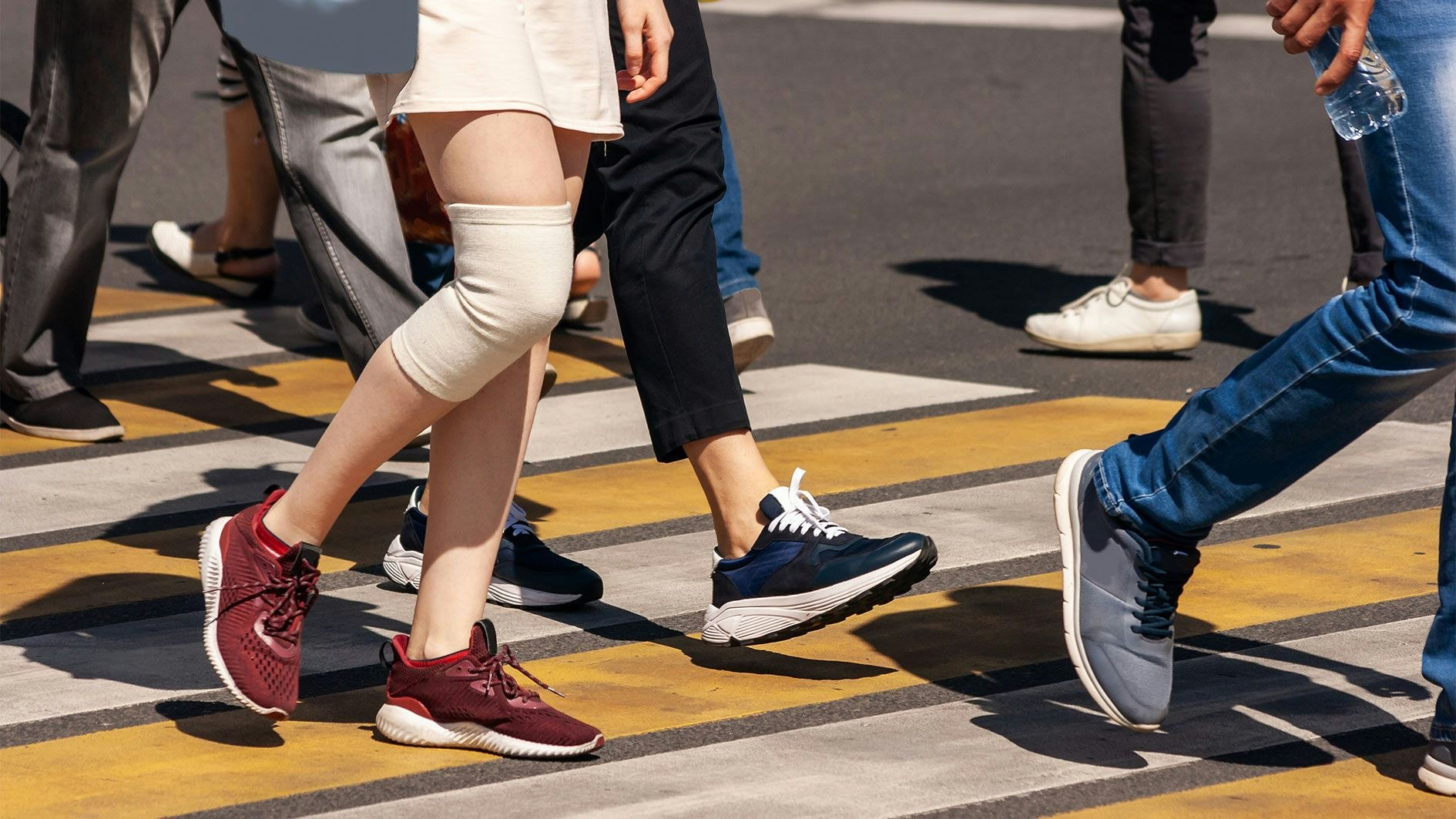 Heute.at - Arthritis-Anzeichen? Wieso die Knie manchmal knacken