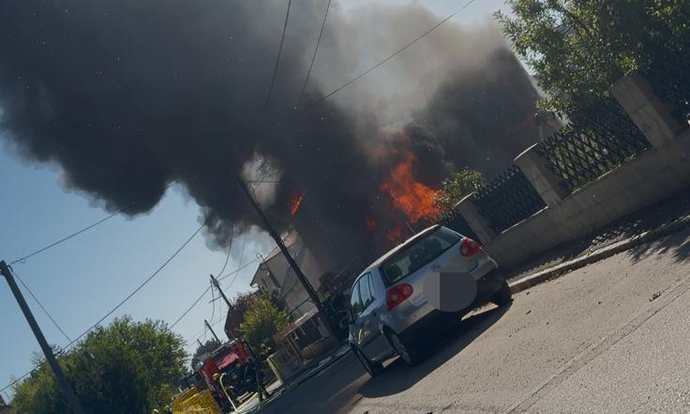 Heute.at - Großeinsatz in Leopoldsdorf! Feuer auf Baustelle