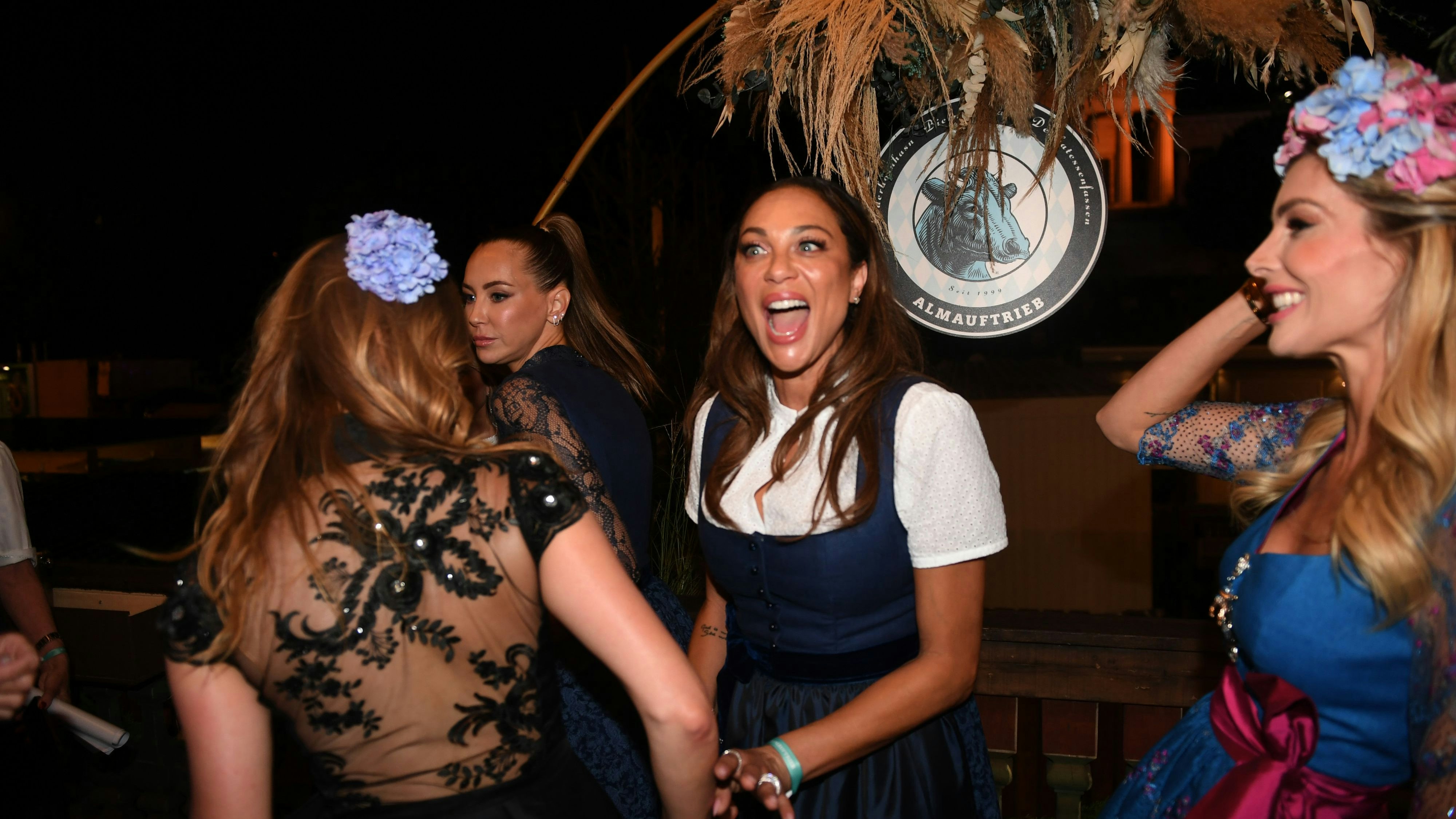 Der Bieranstich verlief alles andere als nach Plan. 