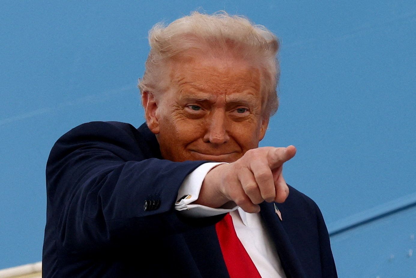 Unter dem Druck des Präsidenten ist am Freitag ein US-Bundesstaatsanwalt zurückgetreten, weil er sich geweigert hat, gegen Trumps Gegner zu ermitteln.