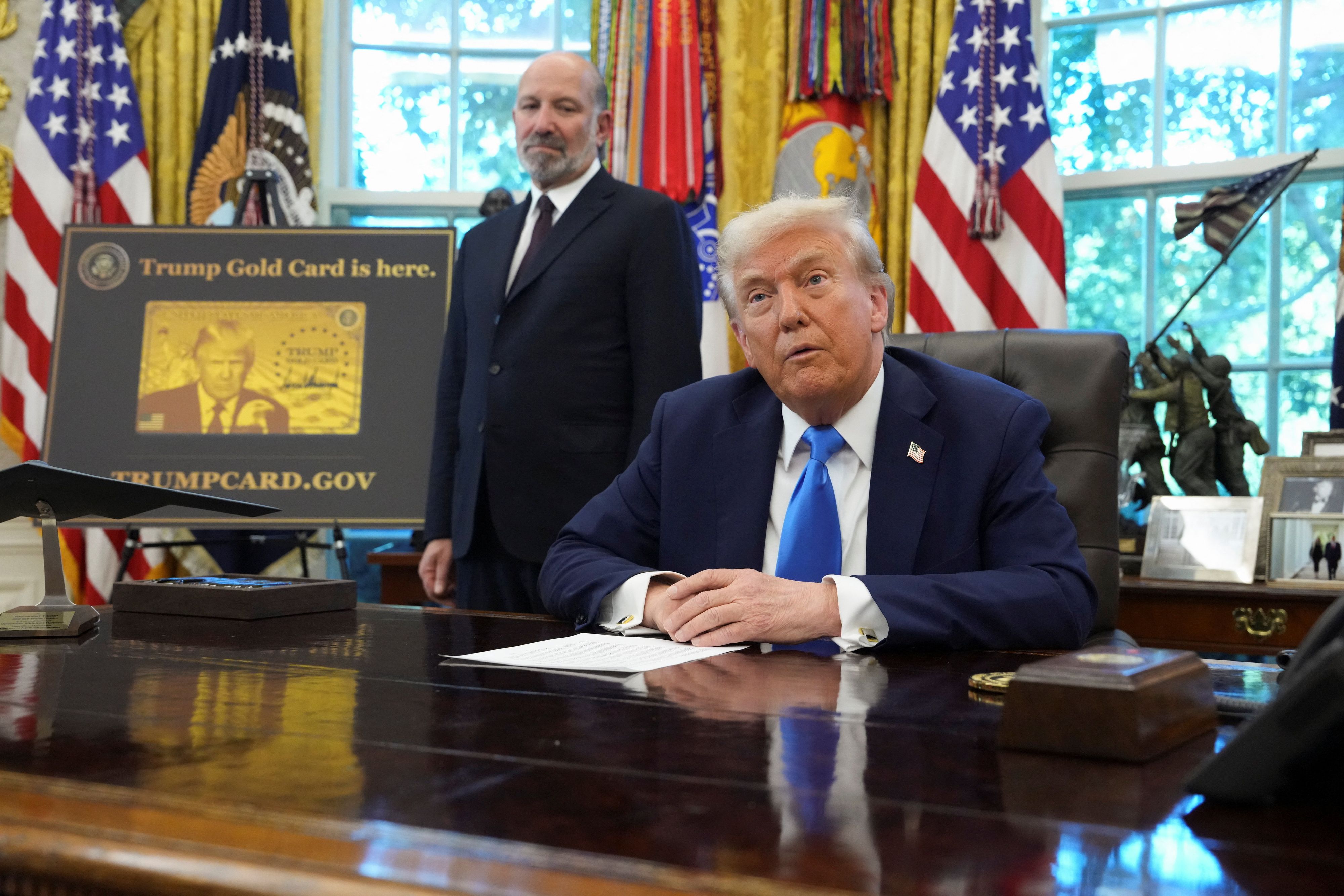 Donald Trump hat neue Gebühren für H-1B-Facharbeiter-Visa angekündigt.