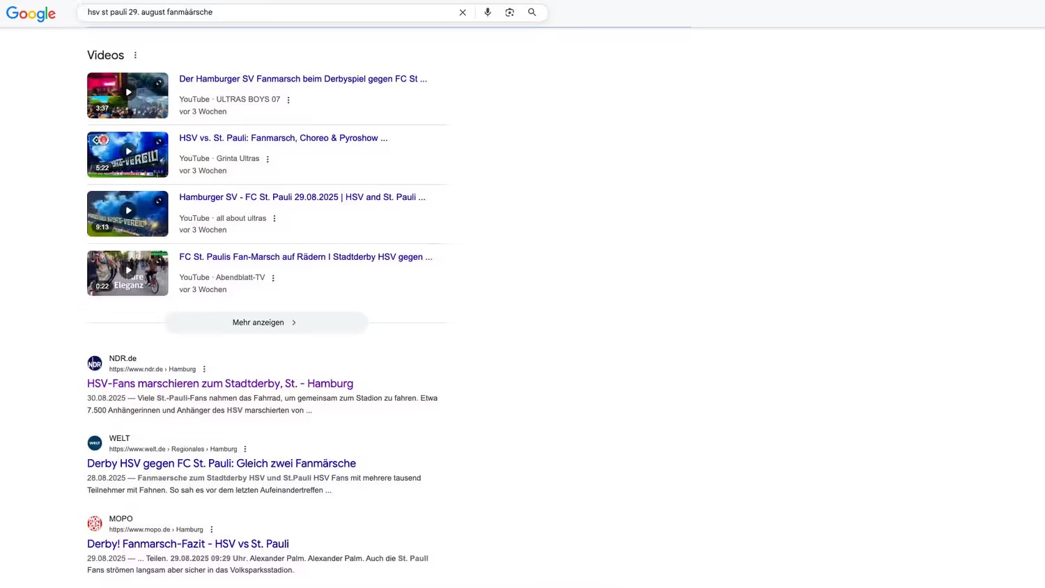 Nicht nur die Fußballvereine trafen aufeinander, auch die Fanmärsche der HSV- und St.-Pauli-Fans kreuzten sich.
