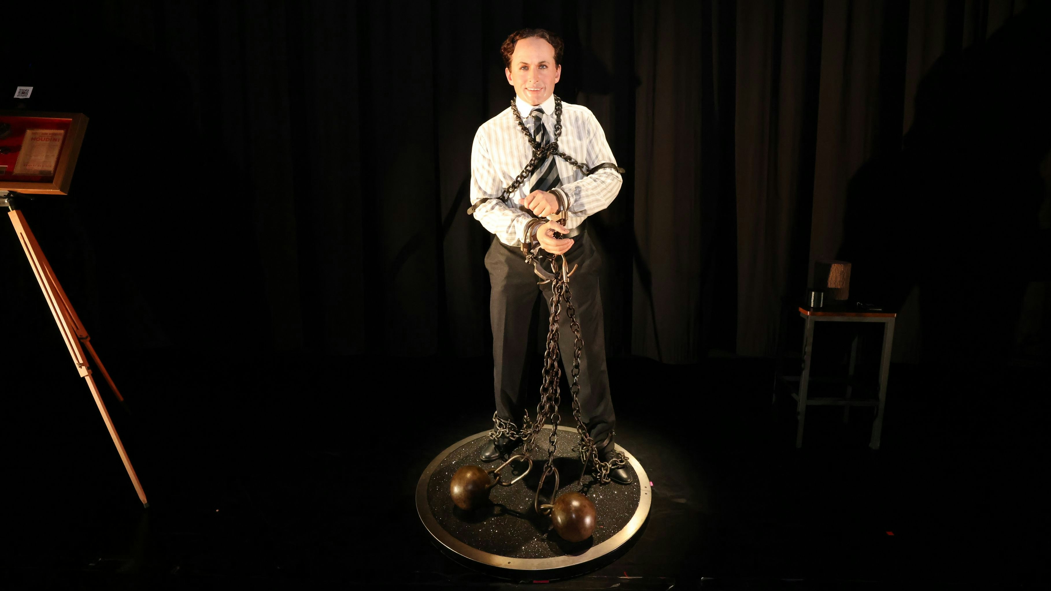 Heute.at - Magisch! Harry Houdini verzaubert im Madame Tussauds