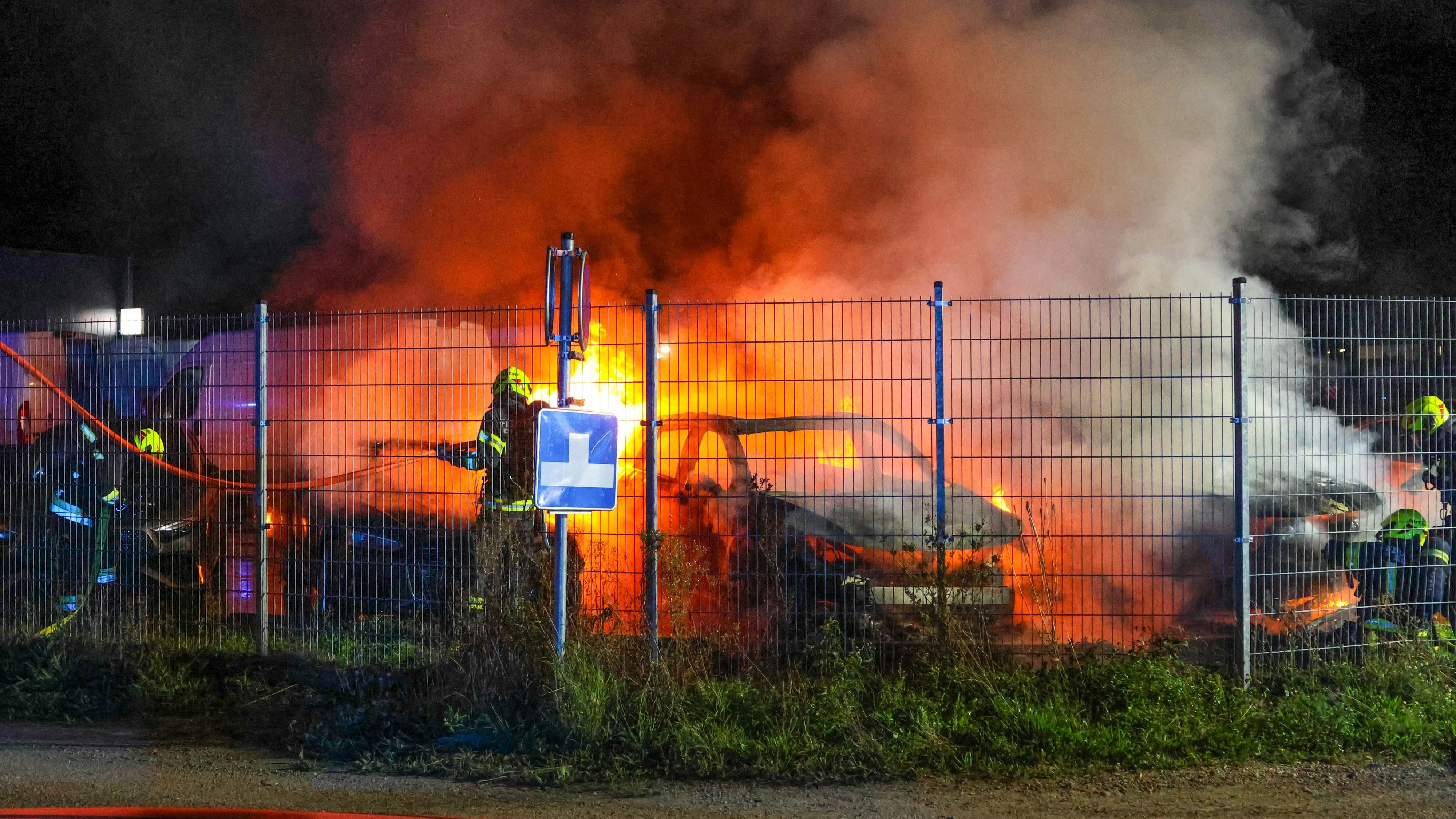 Heute.at - Akku von E-Auto ließ sich einfach nicht löschen