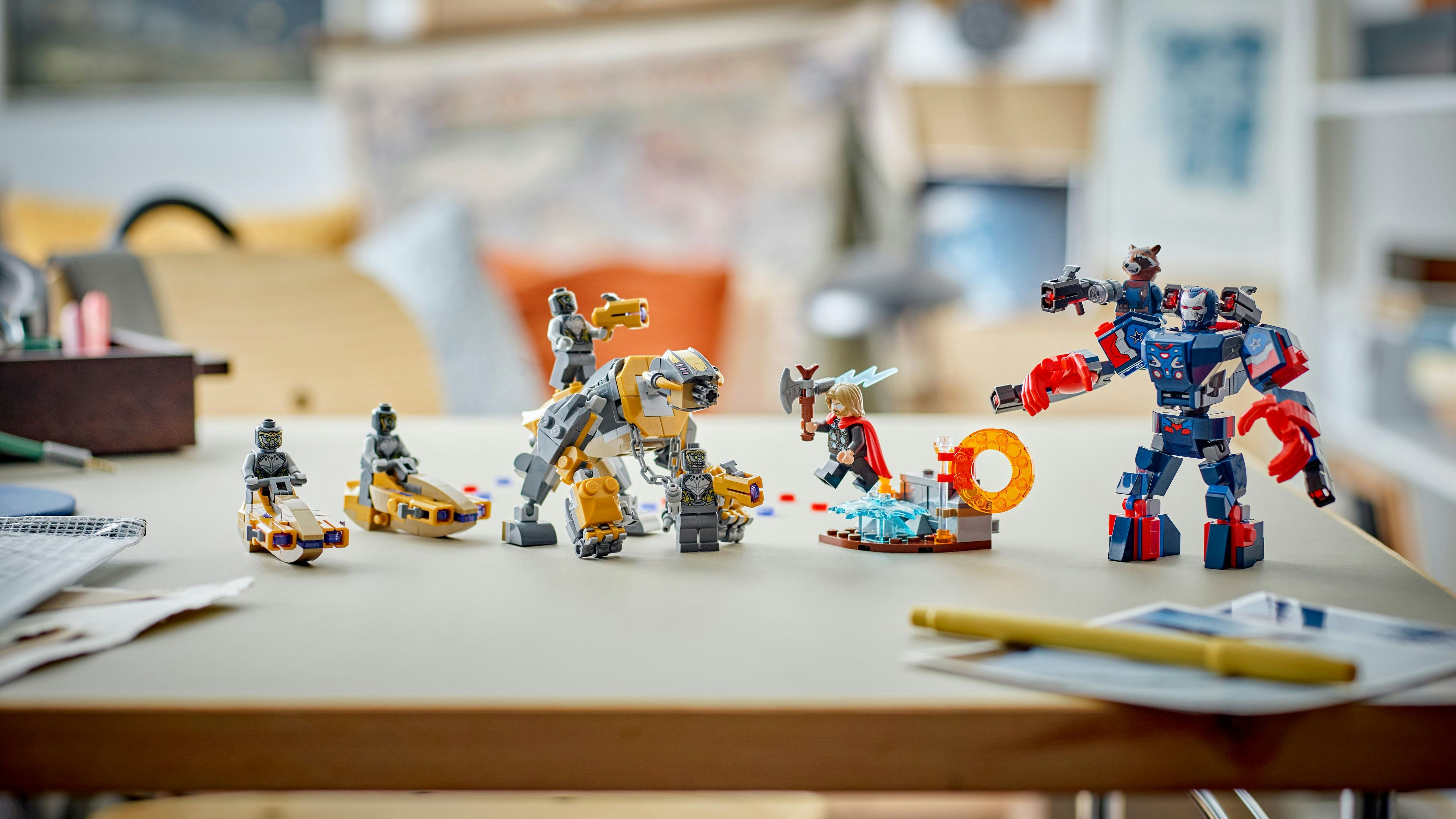 Heute.at - LEGO macht große Filmstars zu Spielzeug-Helden