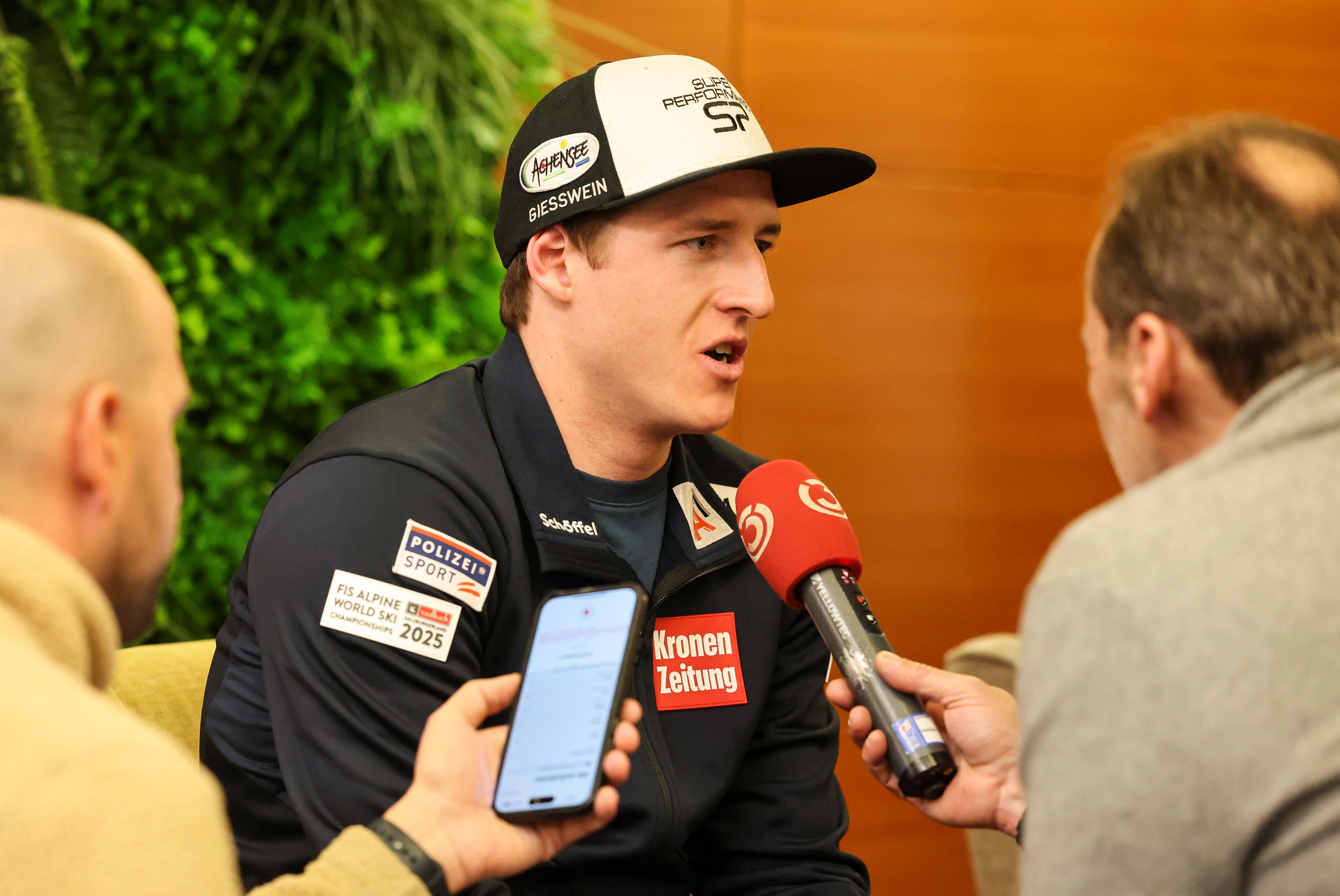 Raphael Haaser macht sich Gedanken