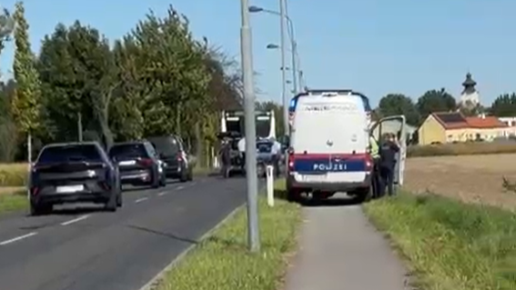 Floridsdorf: Am Montag ist es zu einem Verkehrsunfall zwischen einem Radfahrer und einem Bus gekommen.