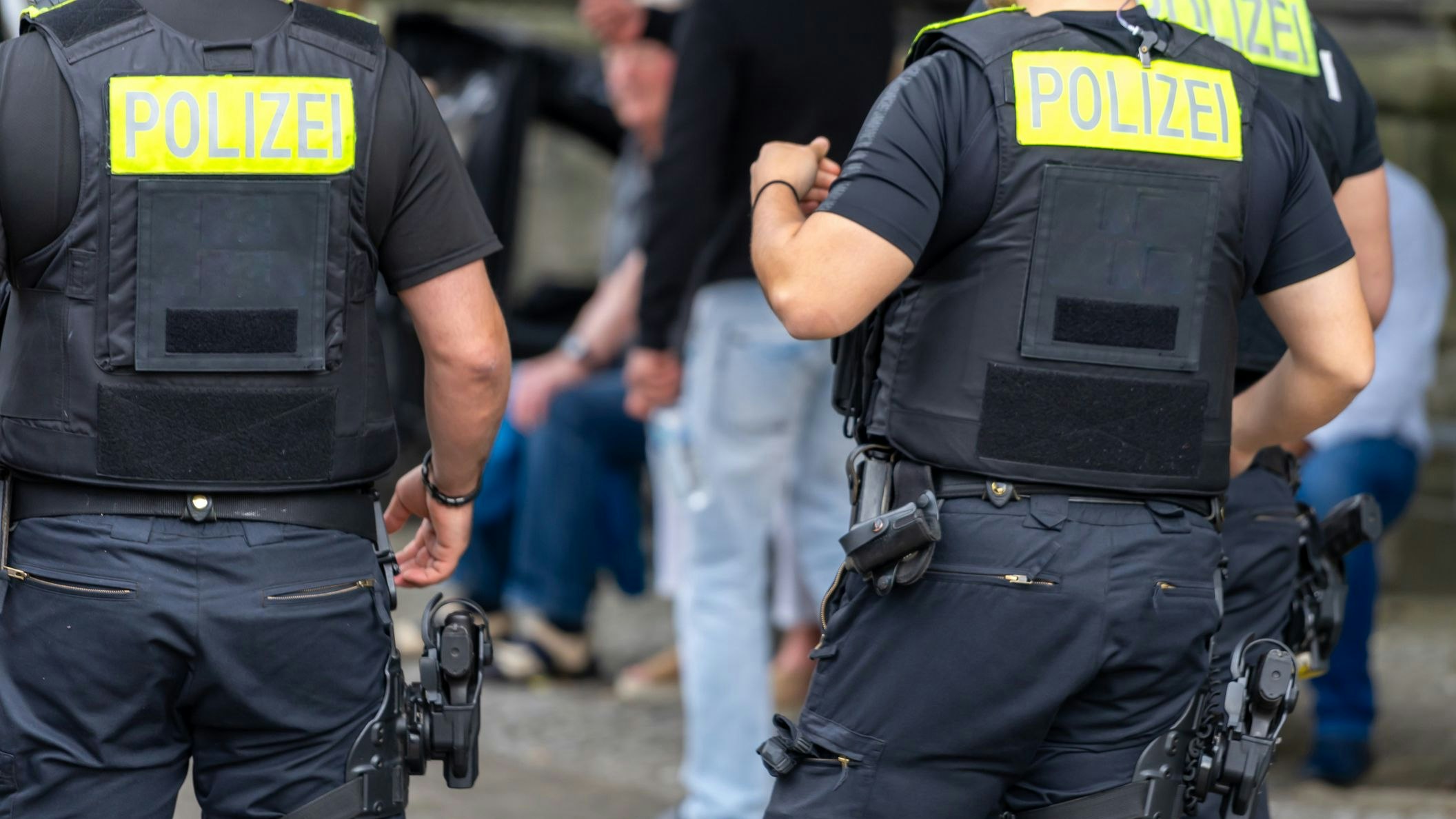 Bei einer Beißattacke in Berlin wurde ein Mann schwer verletzt.