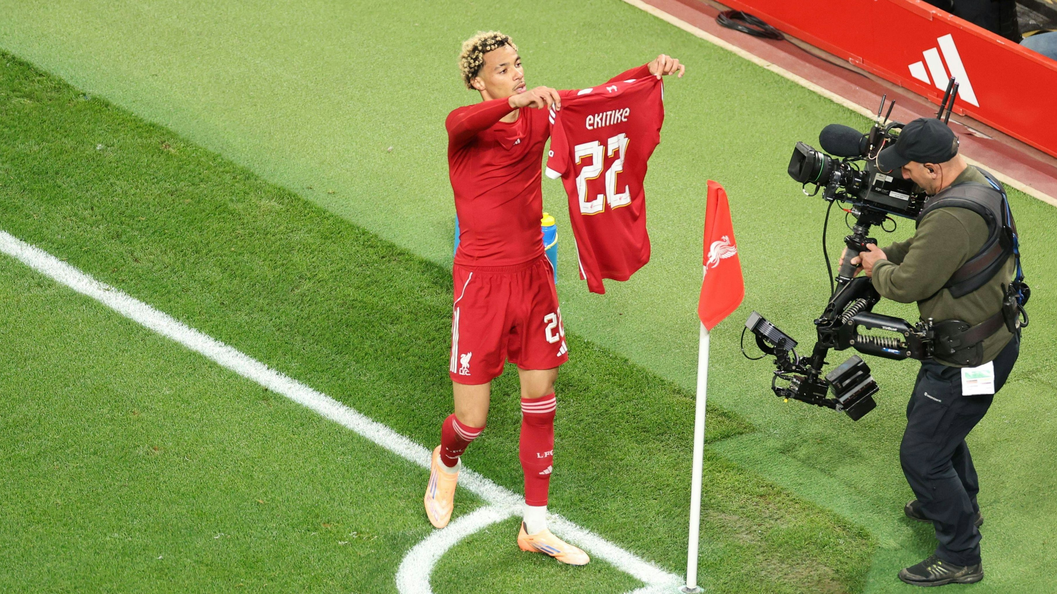 Heute.at - Riesige Strafe! Liverpool lässt Ekitike für Rot zahlen