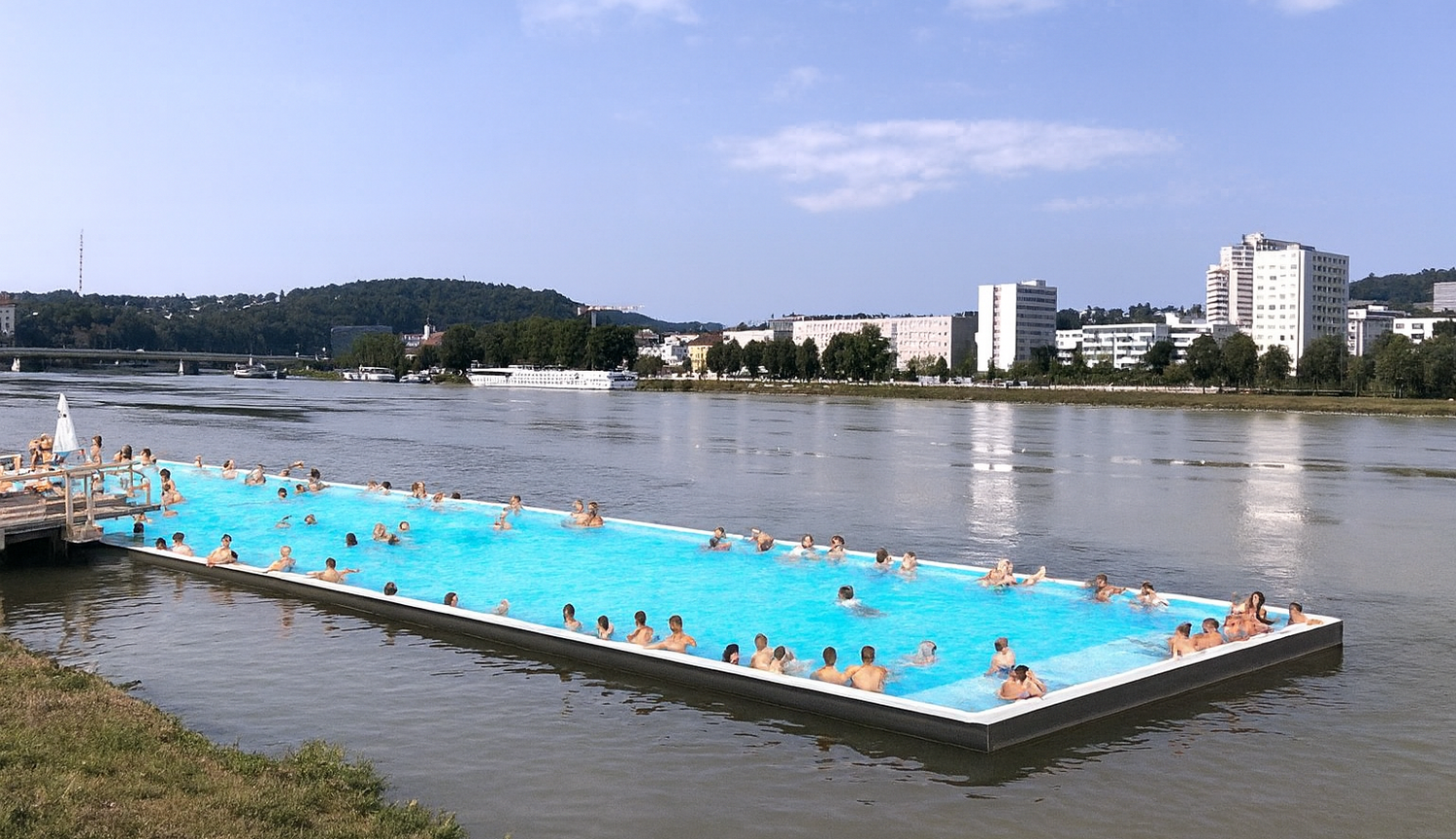 Heute.at - So könnte ein Badeschiff in der Donau in Linz aussehen