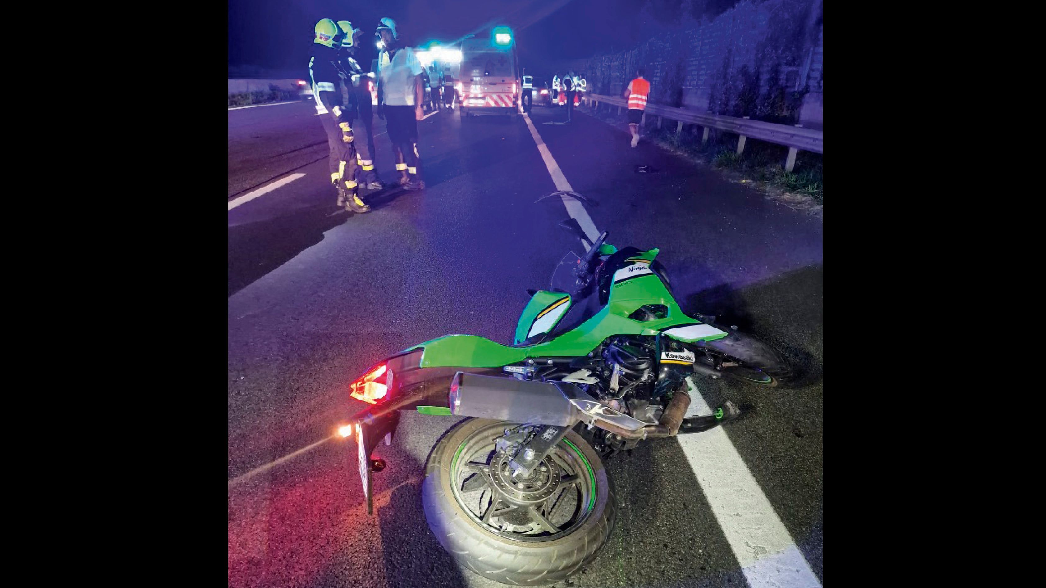Tödlicher Verkehrsunfall auf der A2: Motorradfahrer starb, die Einsatzkräfte vor Ort