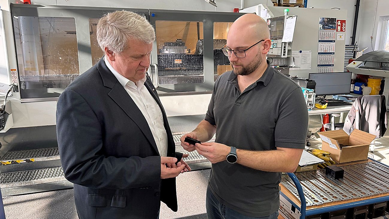 Heute.at - Einst Kellerwerkstatt, jetzt eine 600 m2-Halle