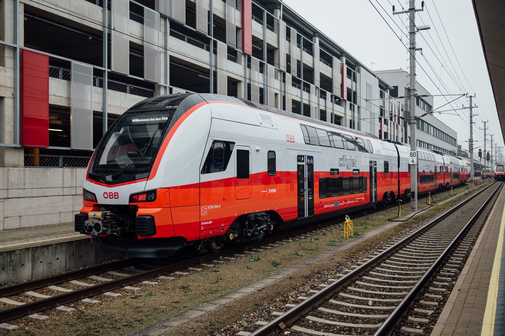 Neue Züge der ÖBB fahren künftig zum Teil ohne Zugbegleiter.