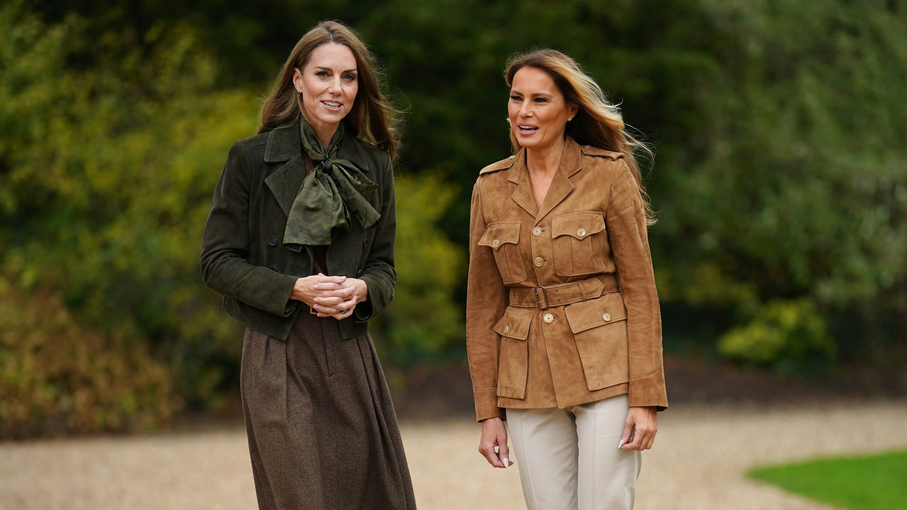 Kate mit Melanie im privaten Gespräch.