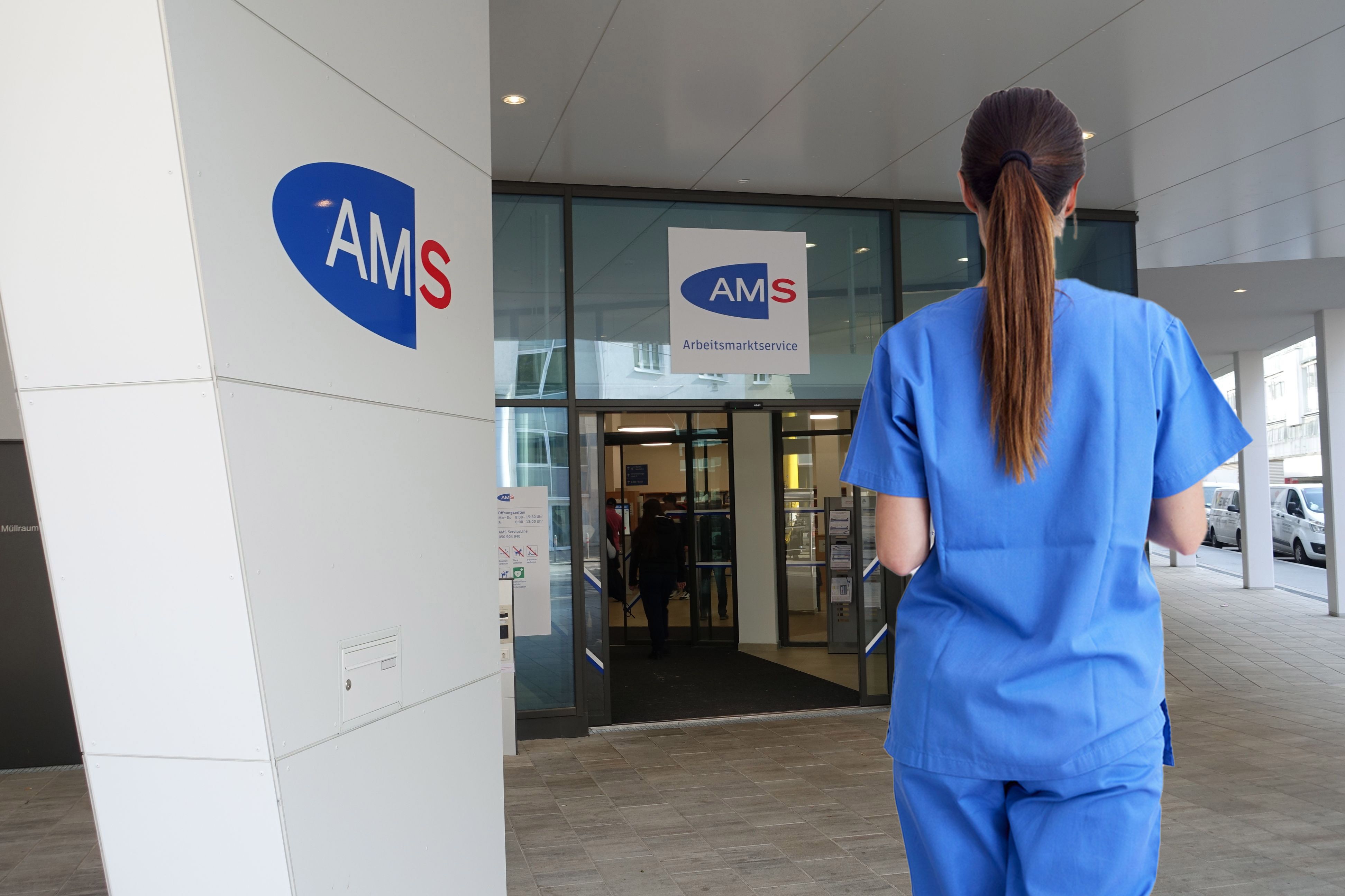 Viele Pflege-Studenten sind auf finanzielle Unterstützung angewiesen – aber noch sind einige Anträge offen.