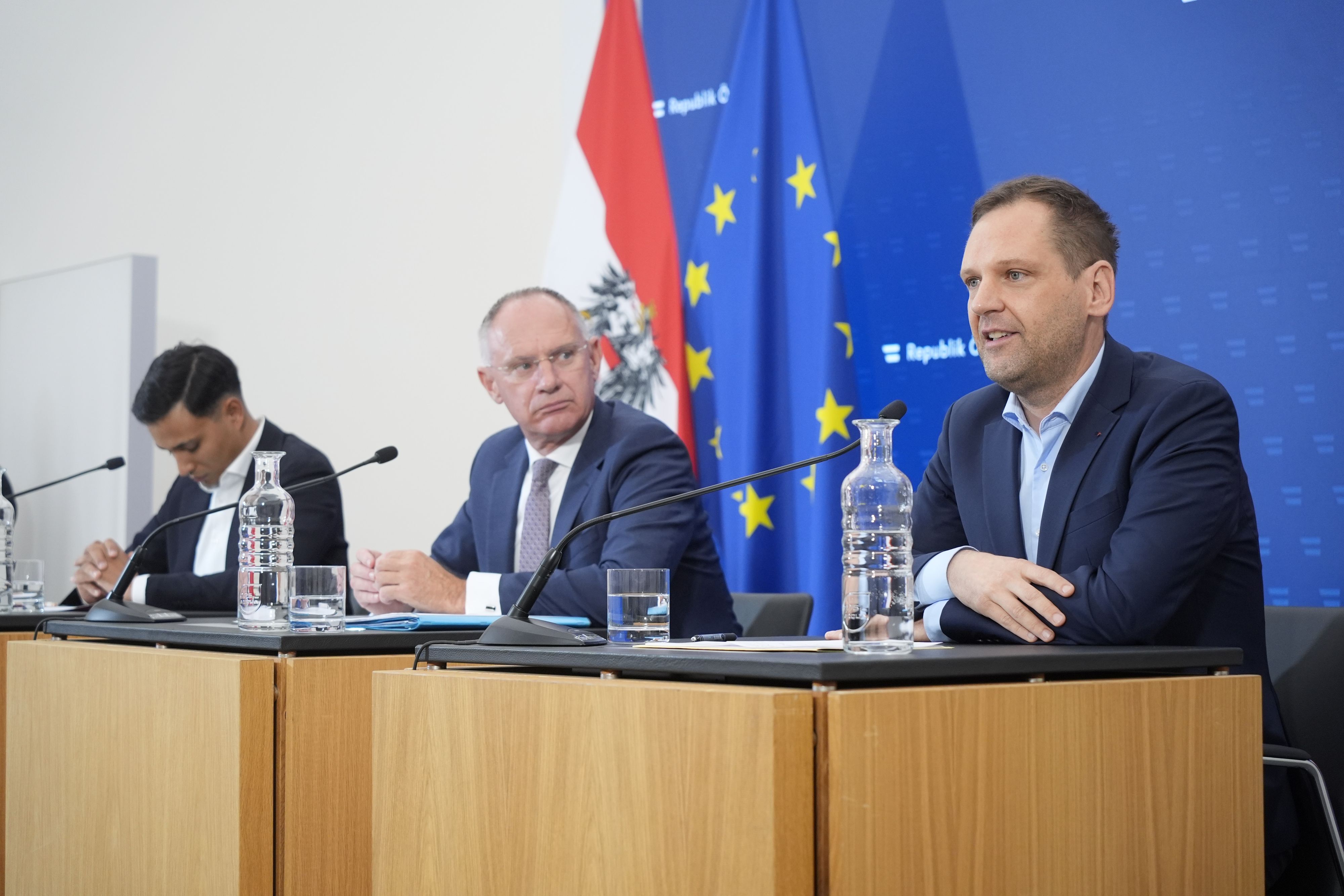 Die Bundesregierung kritisierte die FPÖ scharf.