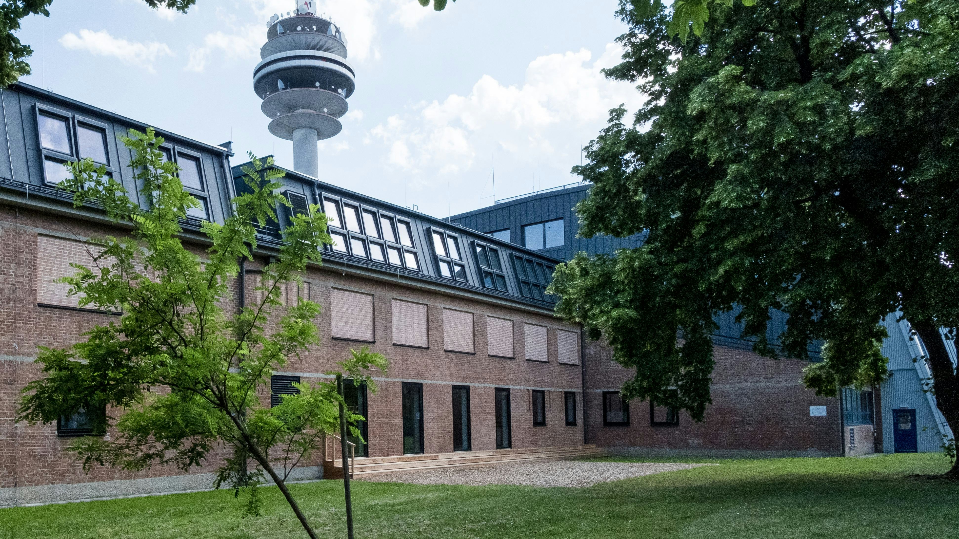 Heute.at - Neue Ära – Filmmuseum mit 500.000 Schätzen eröffnet