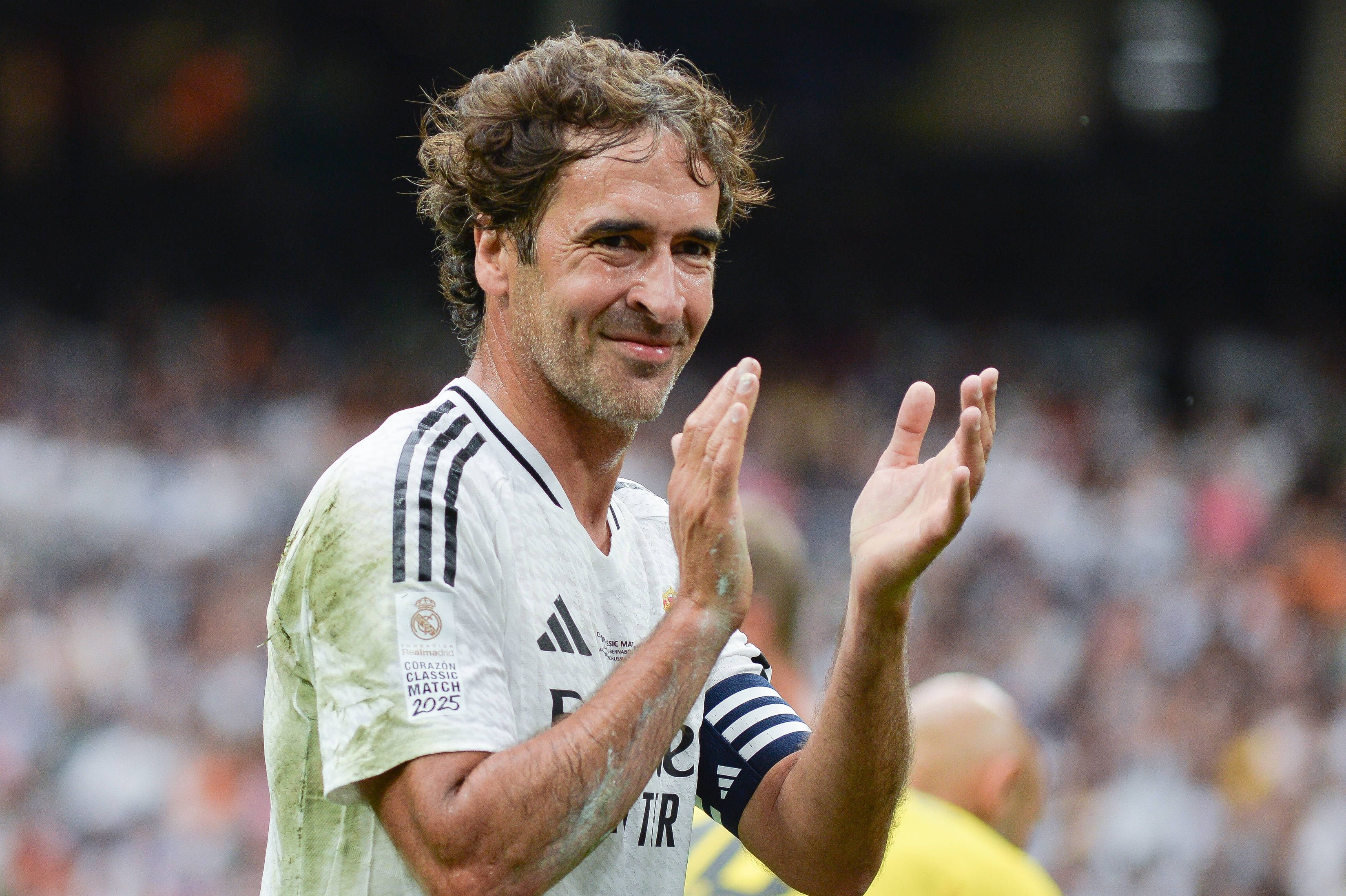 Raul führte zuletzt die Real-Legenden als Kapitän aufs Feld. 