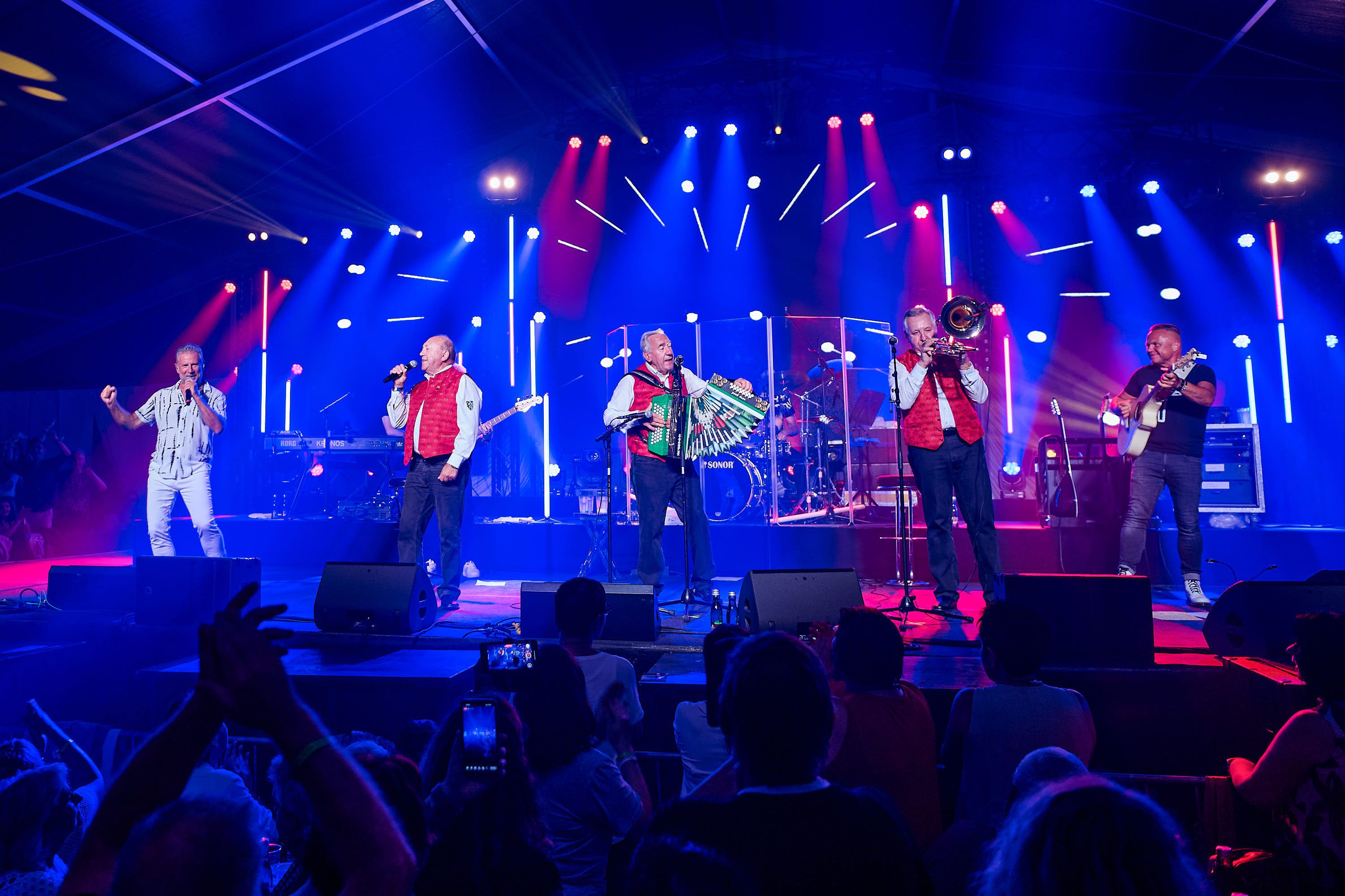 Die Nockis und die legendären Stoanis - ein magischer Moment am 