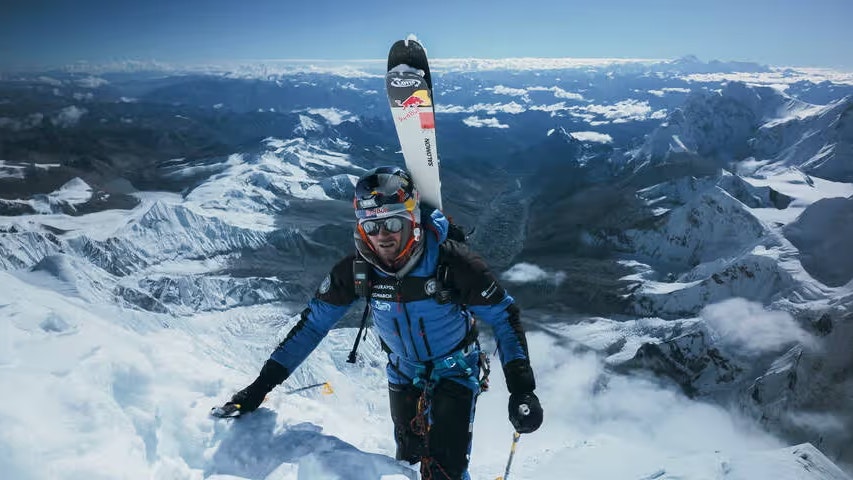 Heute.at - Ski-Extremsportler rast den Mount Everest hinab